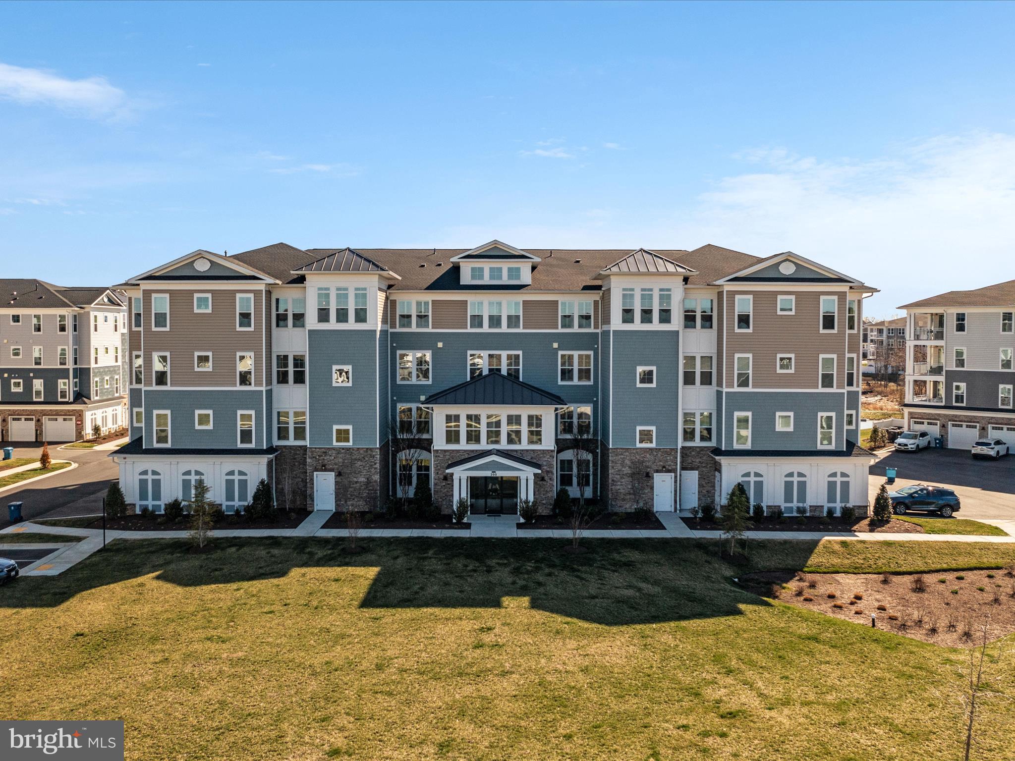 FOUR SEASONS AT KENT ISLAND - Residential