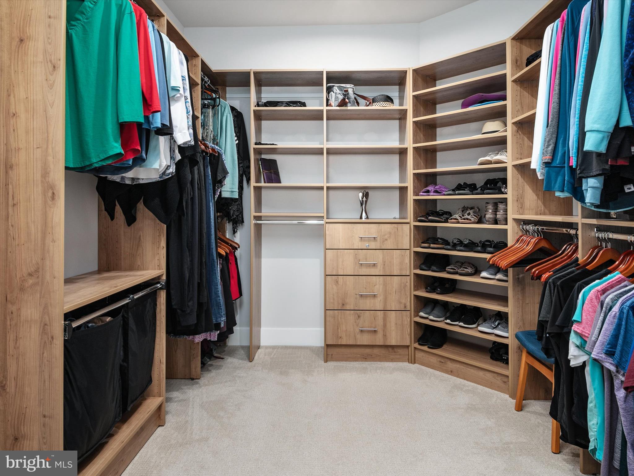 FOUR SEASONS AT KENT ISLAND - Residential