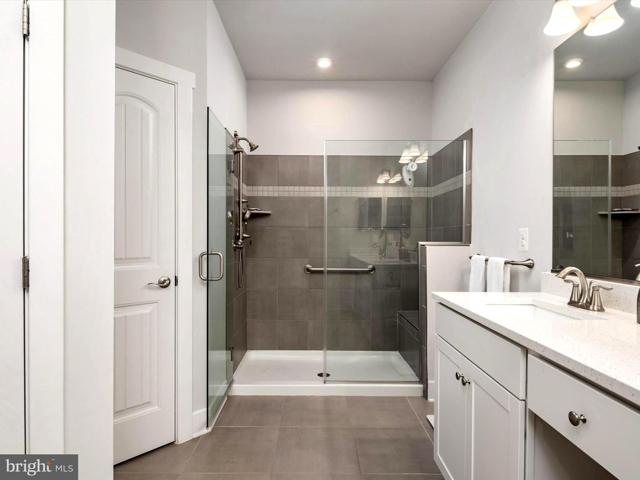 FOUR SEASONS AT KENT ISLAND - Residential