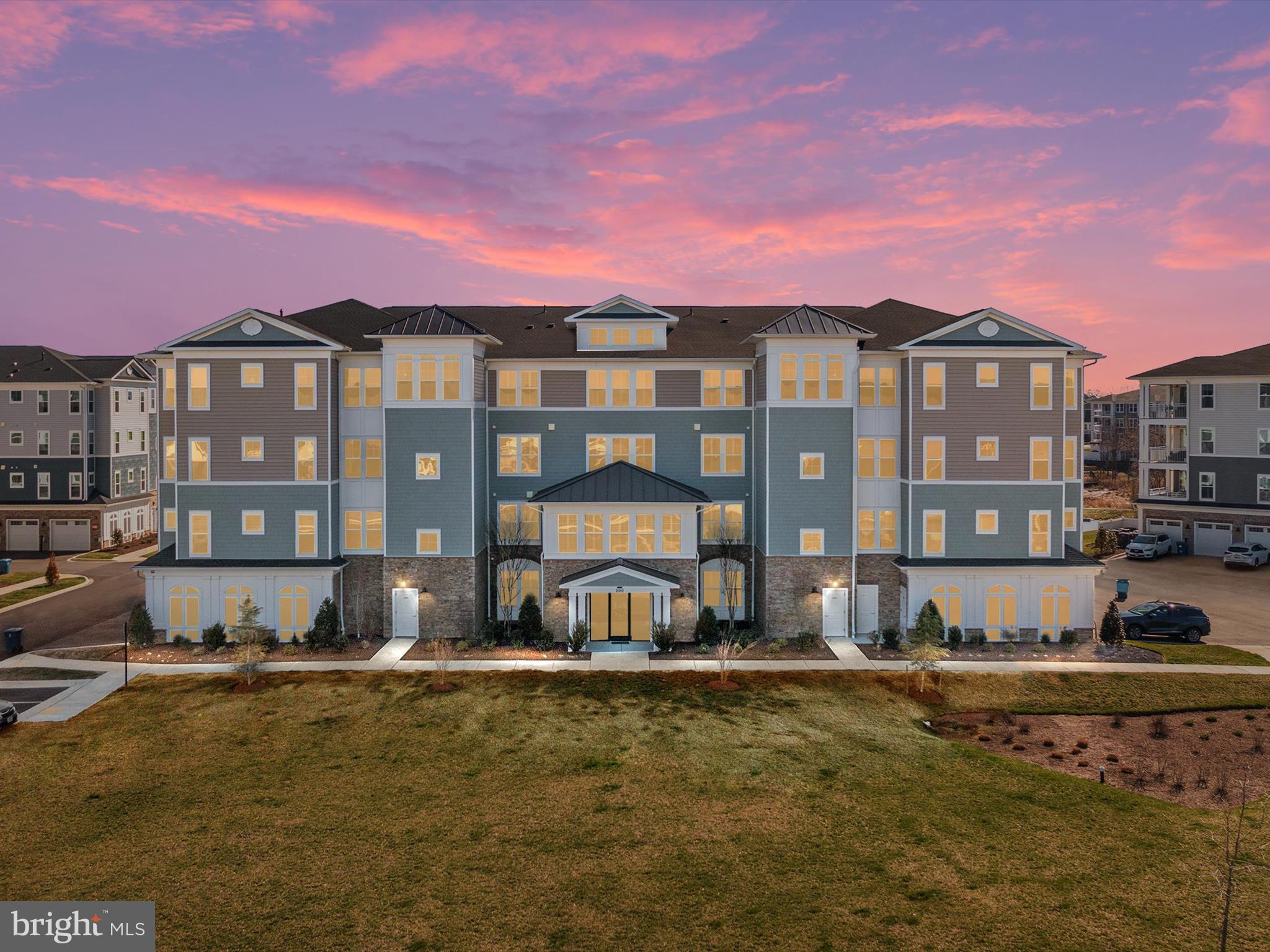 FOUR SEASONS AT KENT ISLAND - Residential