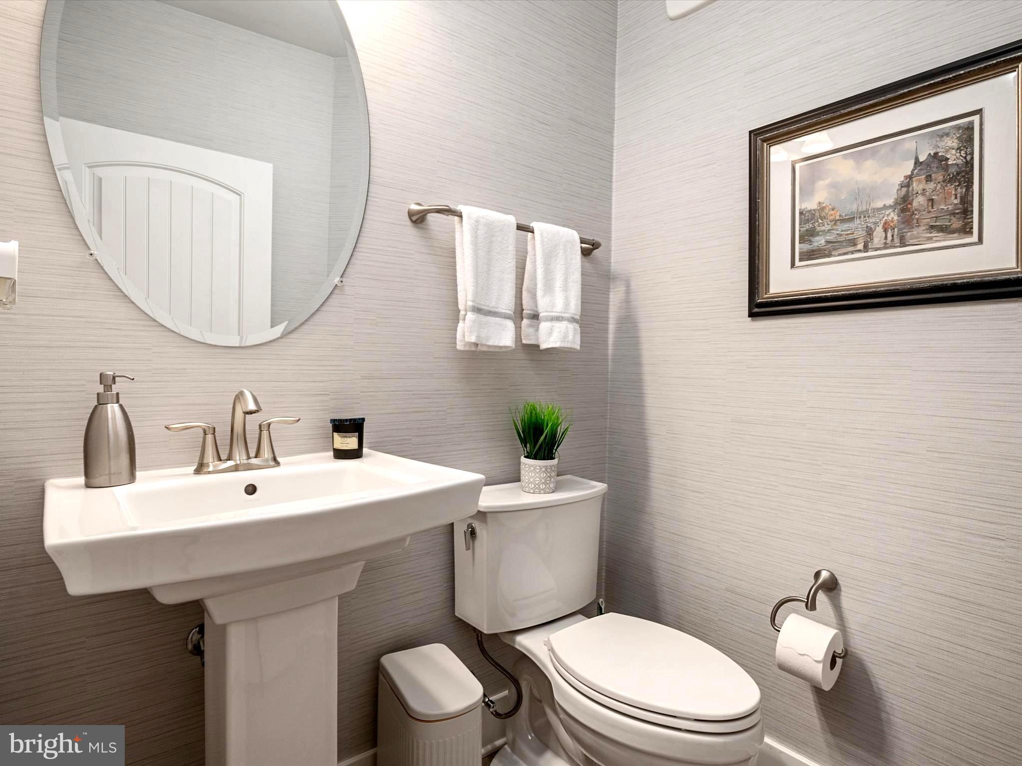 FOUR SEASONS AT KENT ISLAND - Residential