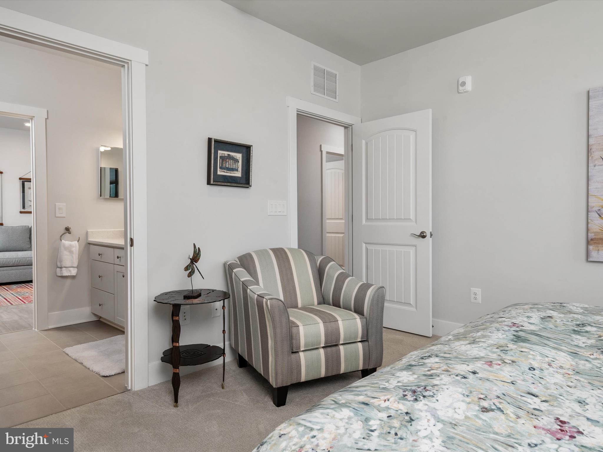 FOUR SEASONS AT KENT ISLAND - Residential