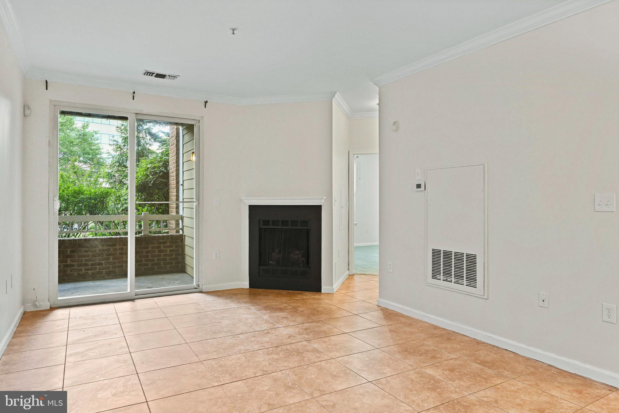 12901 ALTON SQUARE 102