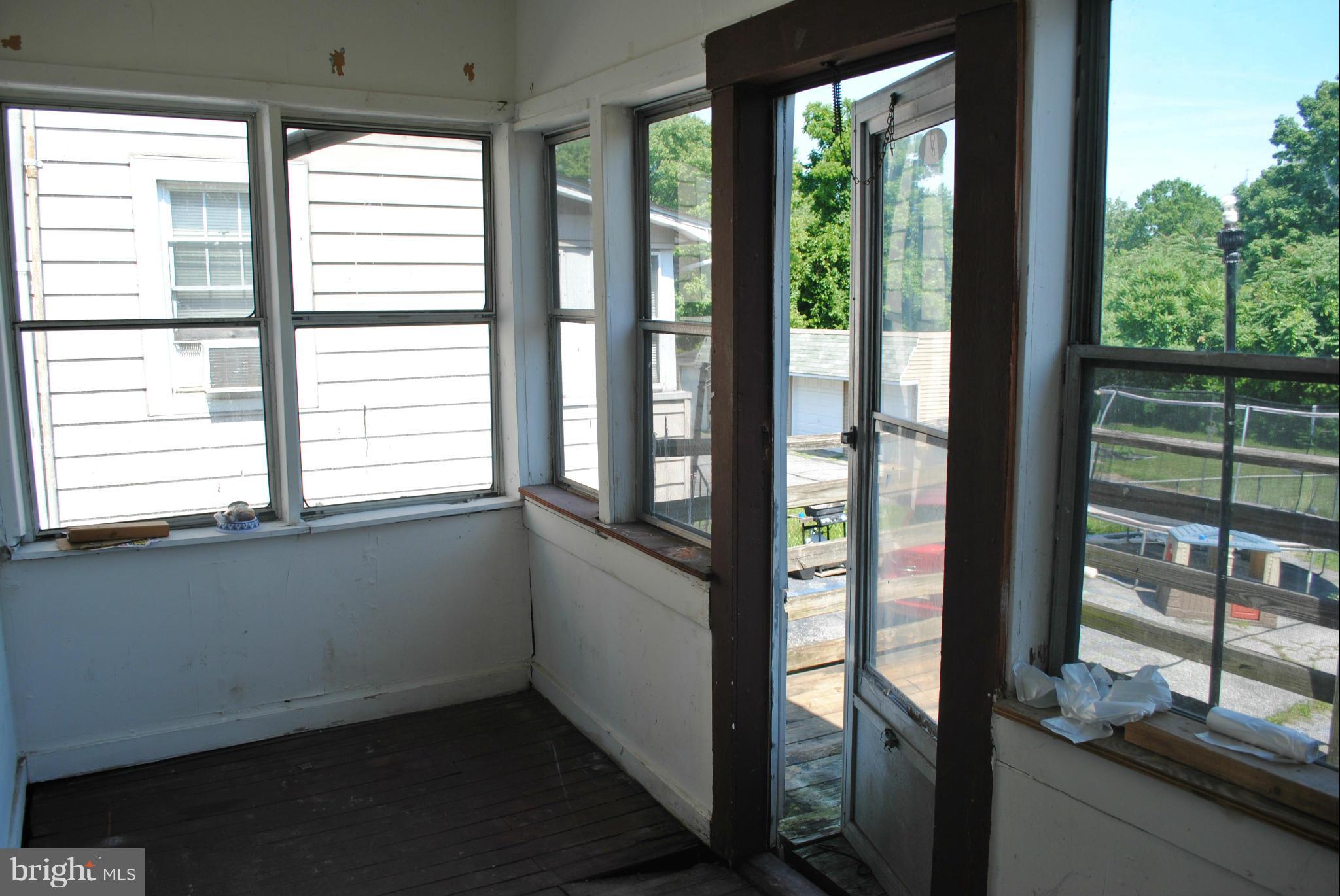 DUNDALK - Residential Lease