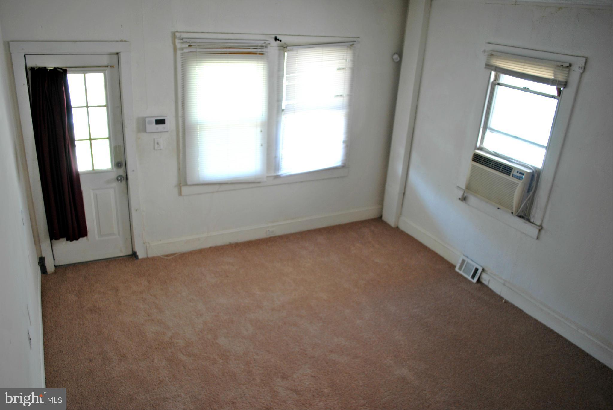 DUNDALK - Residential Lease