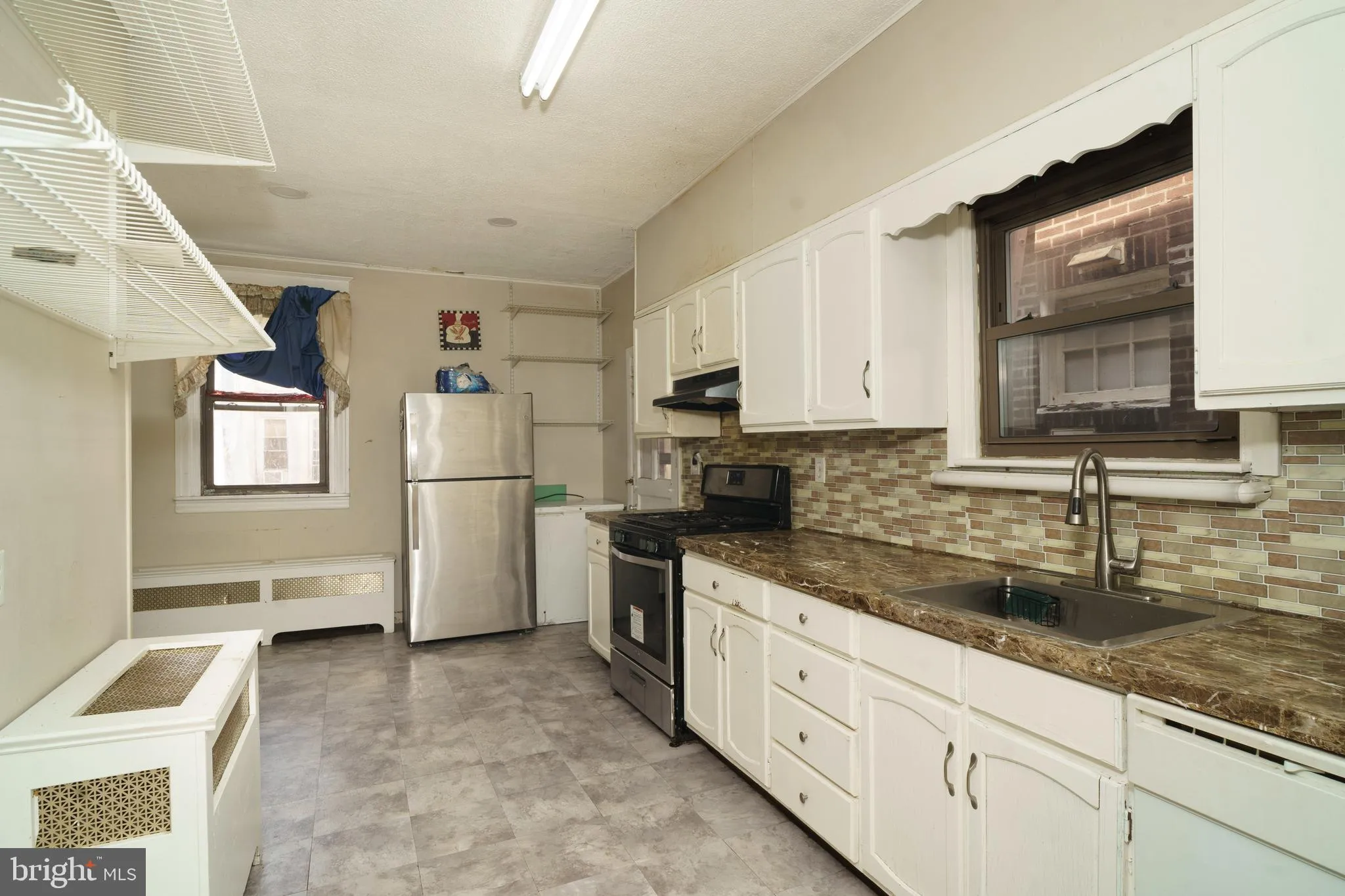 Philadelphia, Pennsylvania 19136, United States, 3 Bedrooms Bedrooms, ,2 BathroomsBathrooms,Residential,Pending,117219