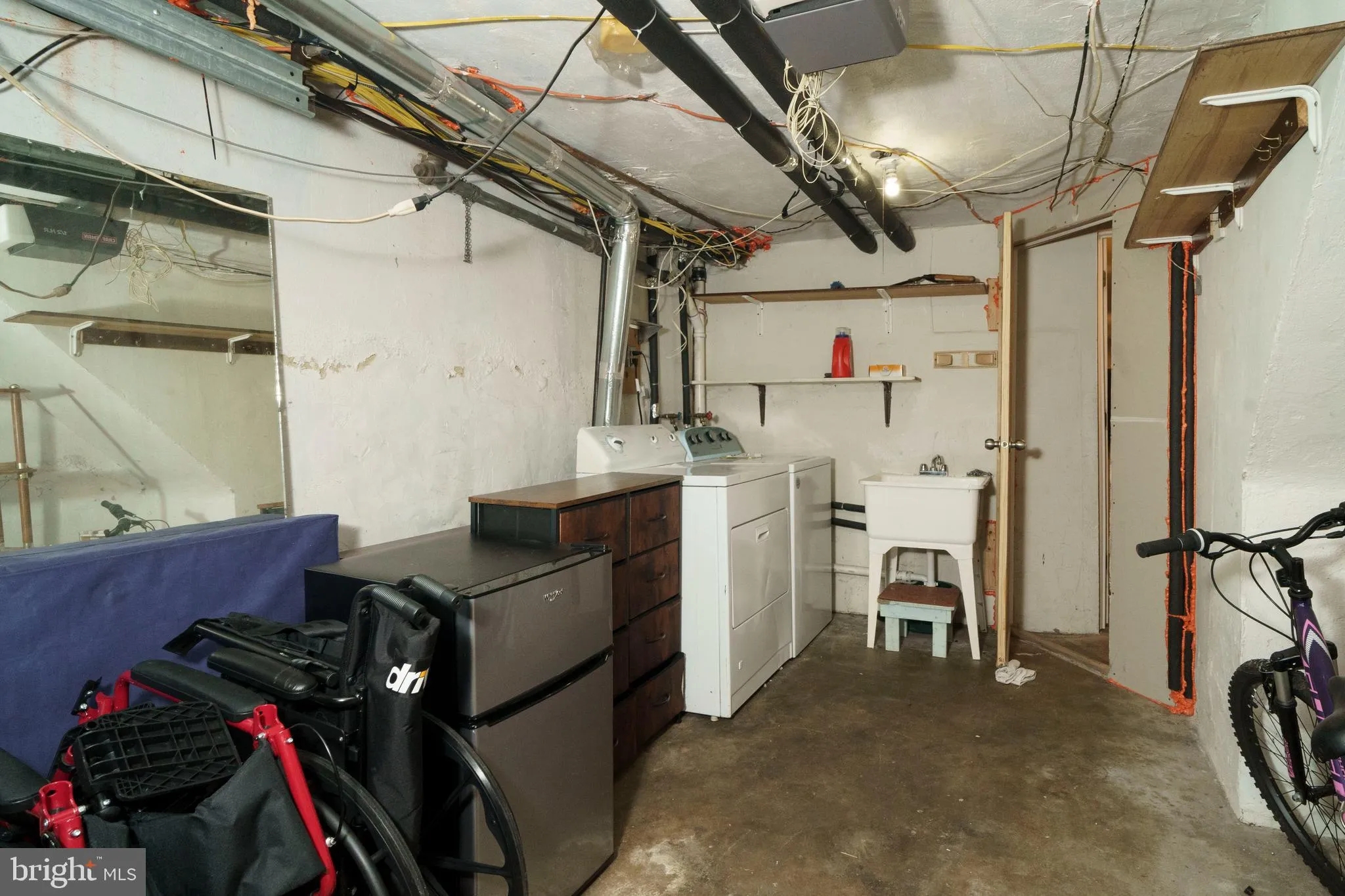 Philadelphia, Pennsylvania 19136, United States, 3 Bedrooms Bedrooms, ,2 BathroomsBathrooms,Residential,Pending,117219