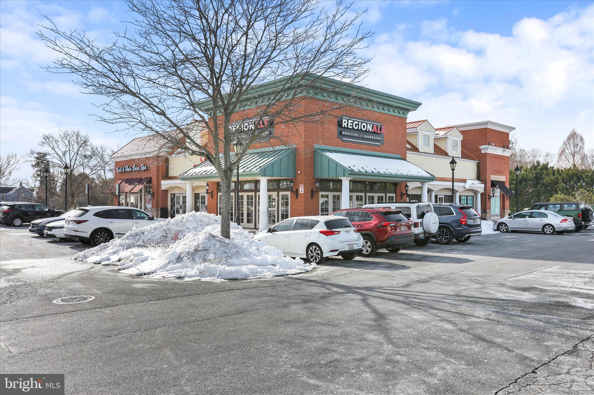 VILLAGE OF MONTGOMERY RUN - Residential