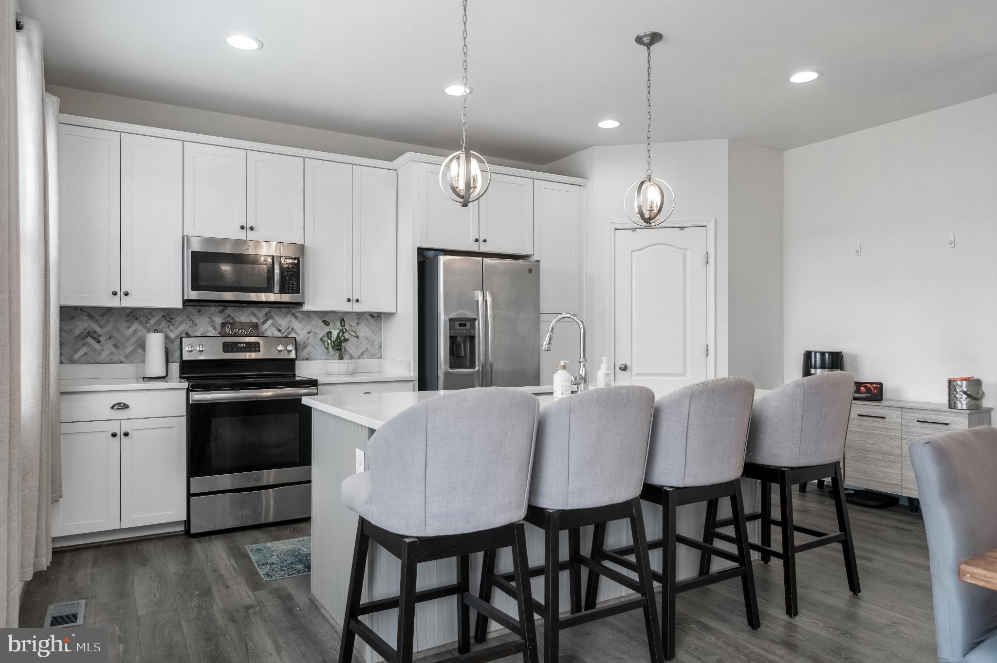 COURTLAND PARK - Residential