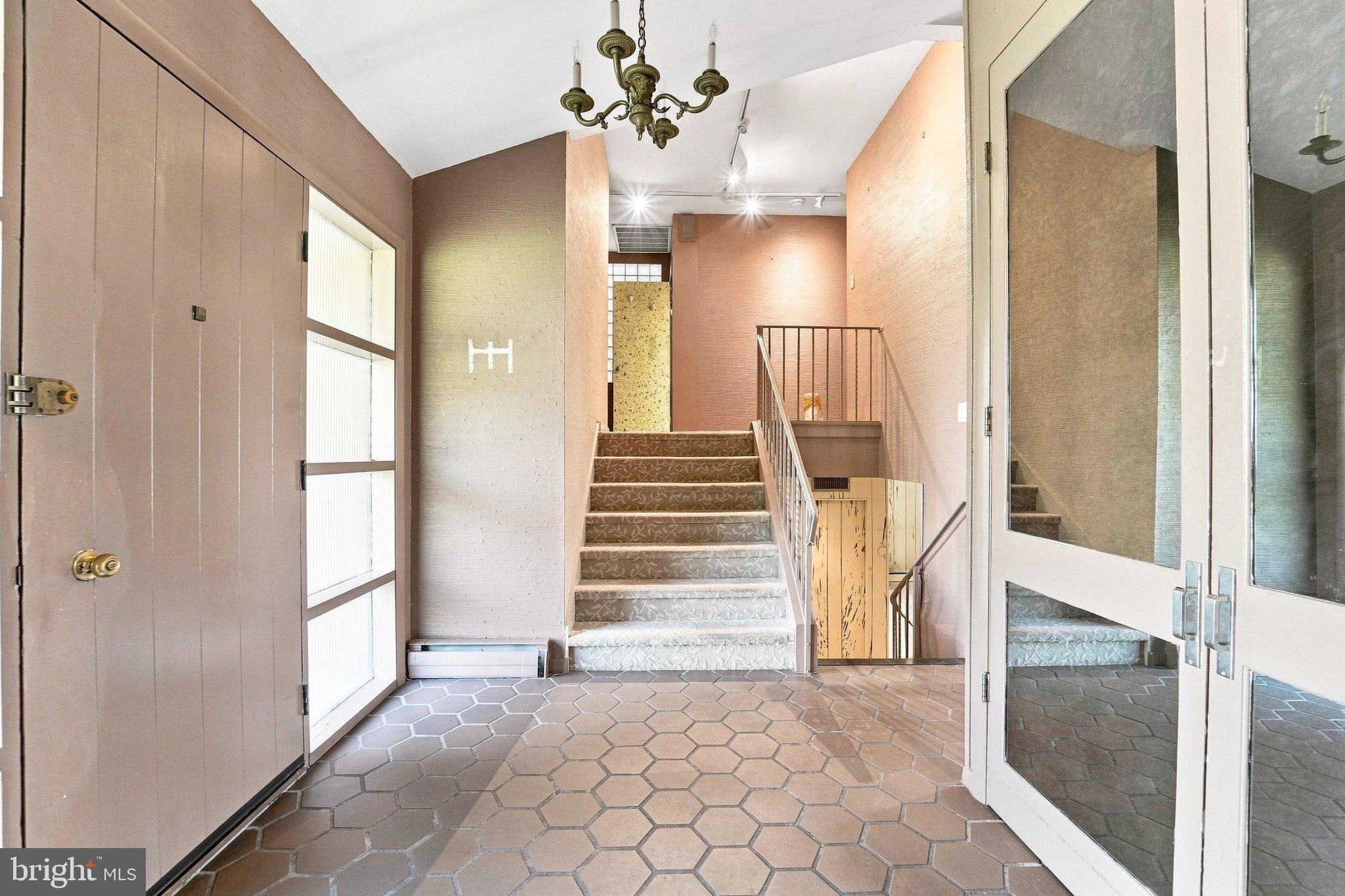 1200 PHEASANT ROAD