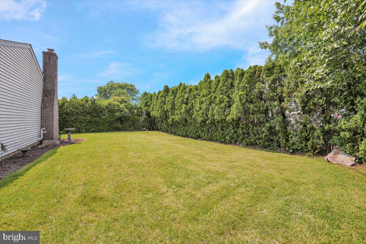 913 HEARTHSTONE LANE