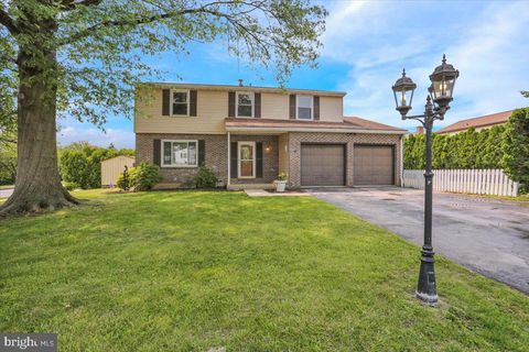 913 HEARTHSTONE LANE READING PA 19608