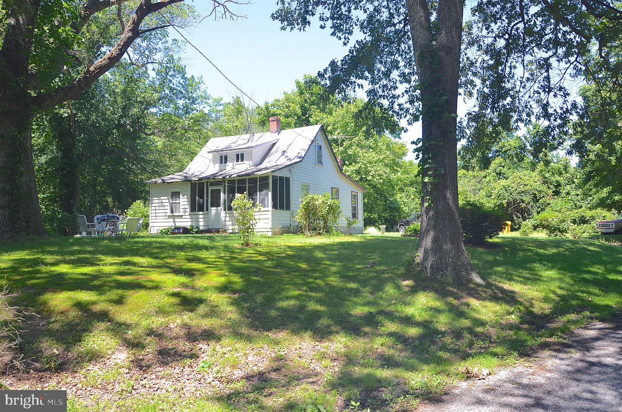 EDGEWATER - Residential