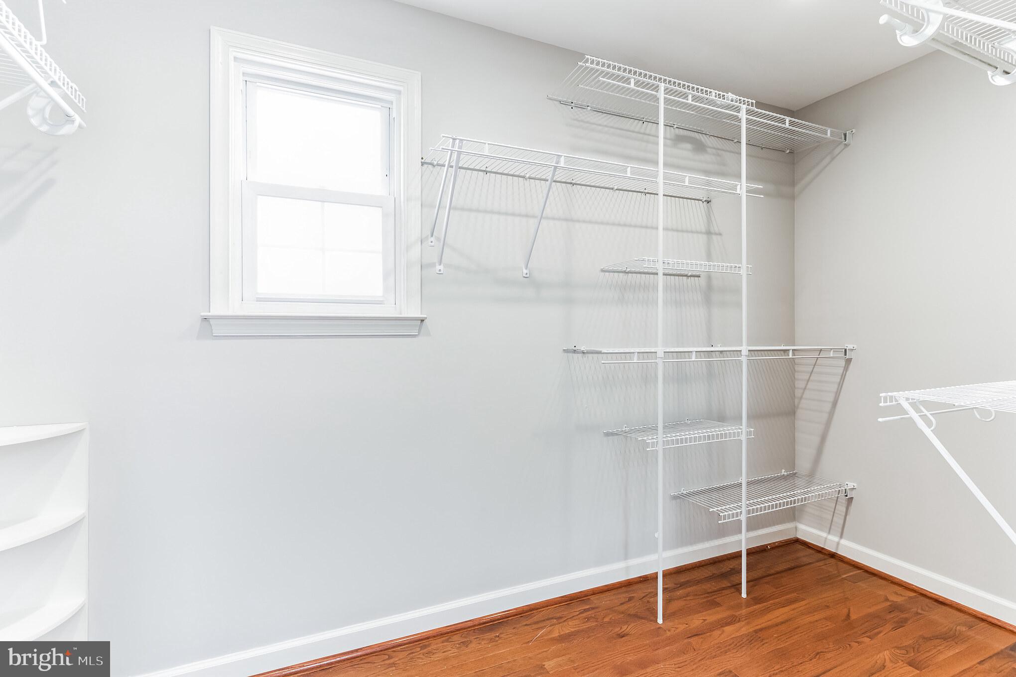 VALLEY VIEW - Residential