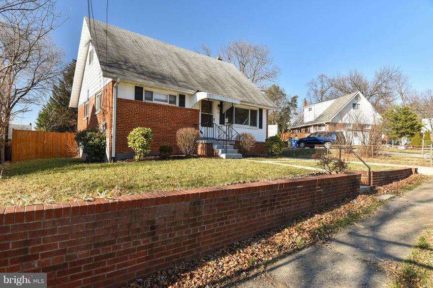 Price reduced! Very large and well located 4 bedroom home with upgraded kitchen, breakfast bar, family room, rec room and fenced rear yard. This home is just a short hop to the Metro system and all that Alexandria has to offer. Enjoy the quiet solitude of an established neighborhood inside the beltway, and still be in close proximity to the wonderful amenities that Alexandrians enjoy each day!!