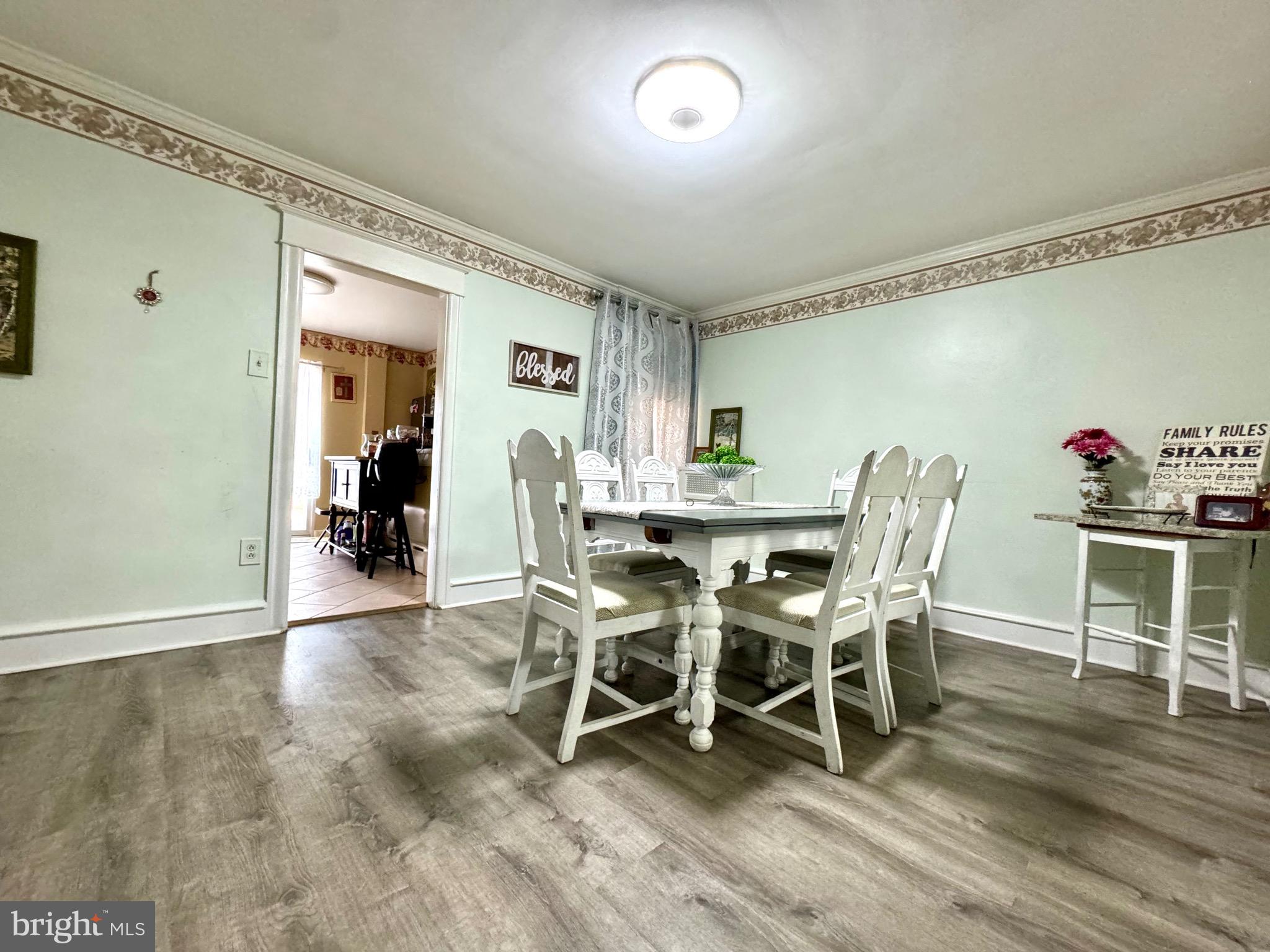 MAYFAIR - Residential