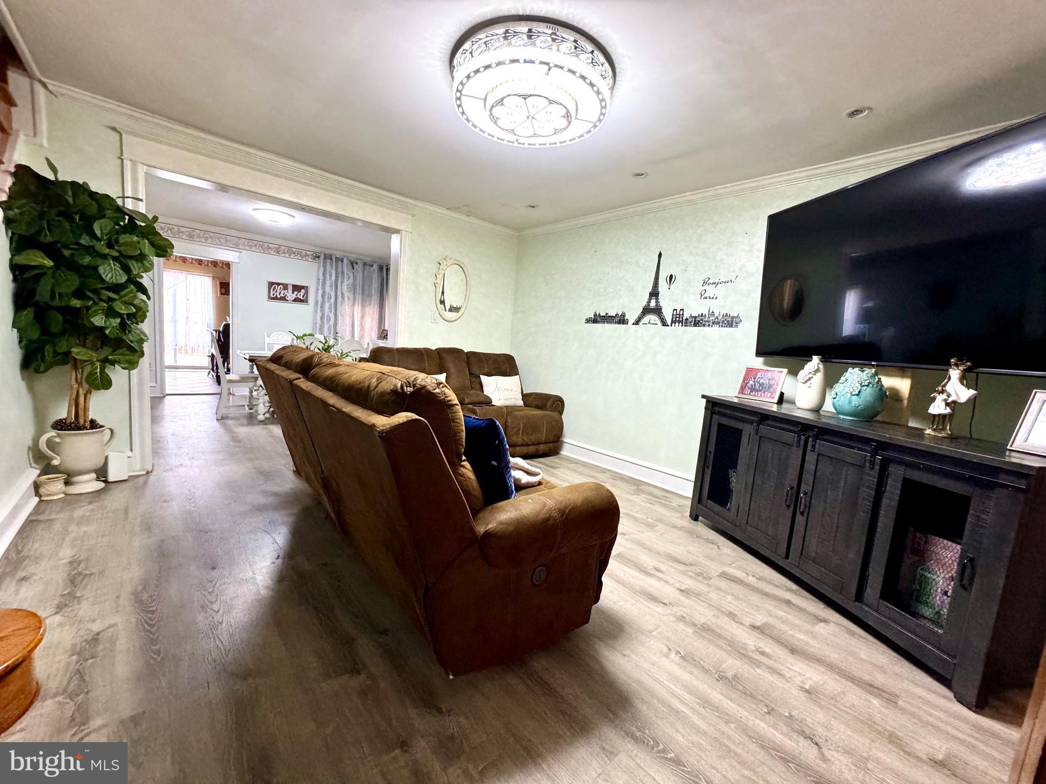 MAYFAIR - Residential