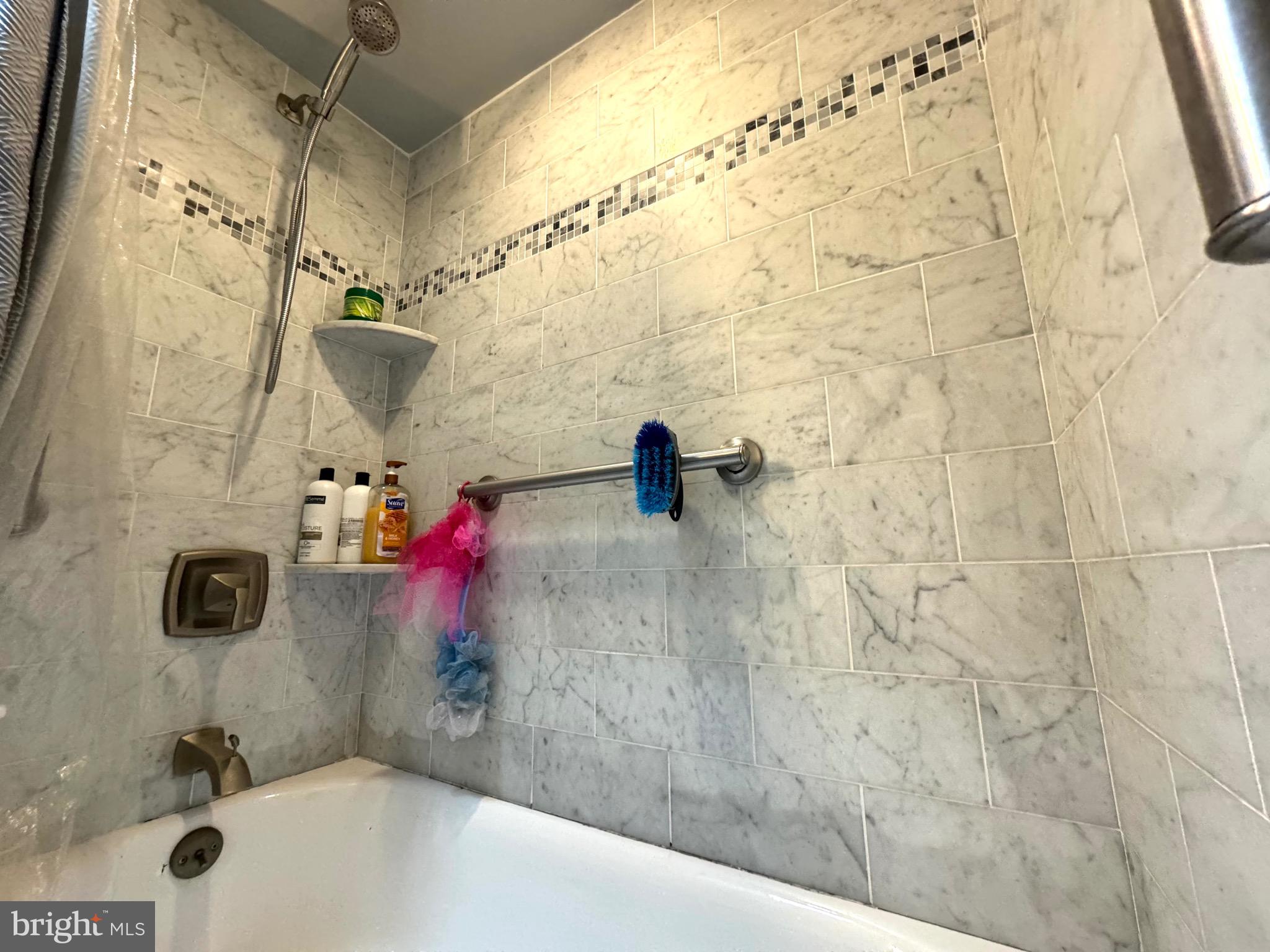 MAYFAIR - Residential