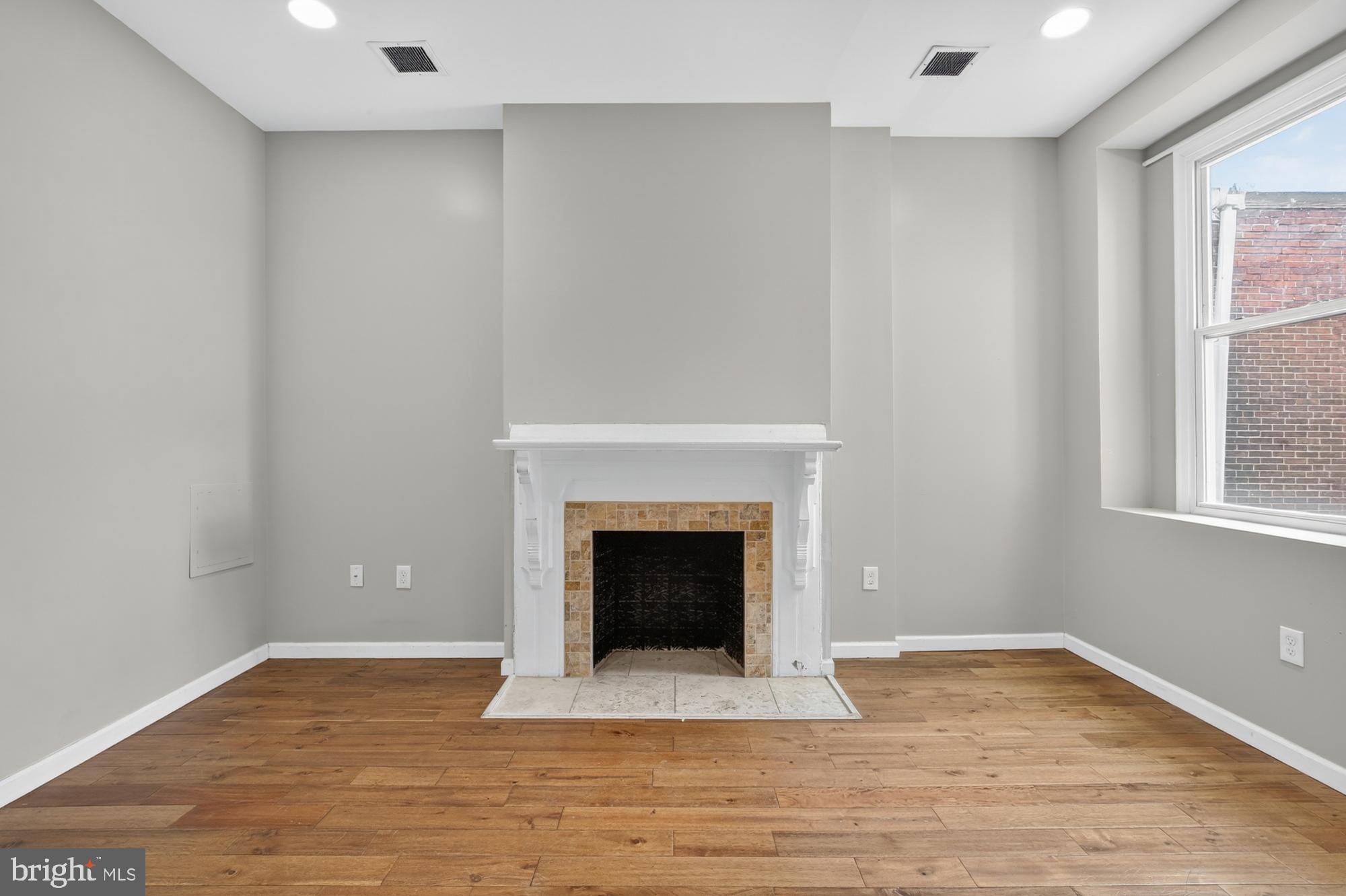 SPRUCE HILL - Residential Lease