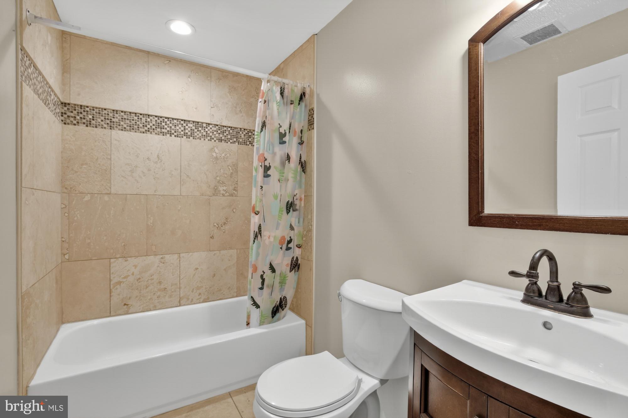 SPRUCE HILL - Residential Lease