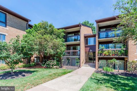 543 FLORIDA AVENUE 202 HERNDON VA 20170