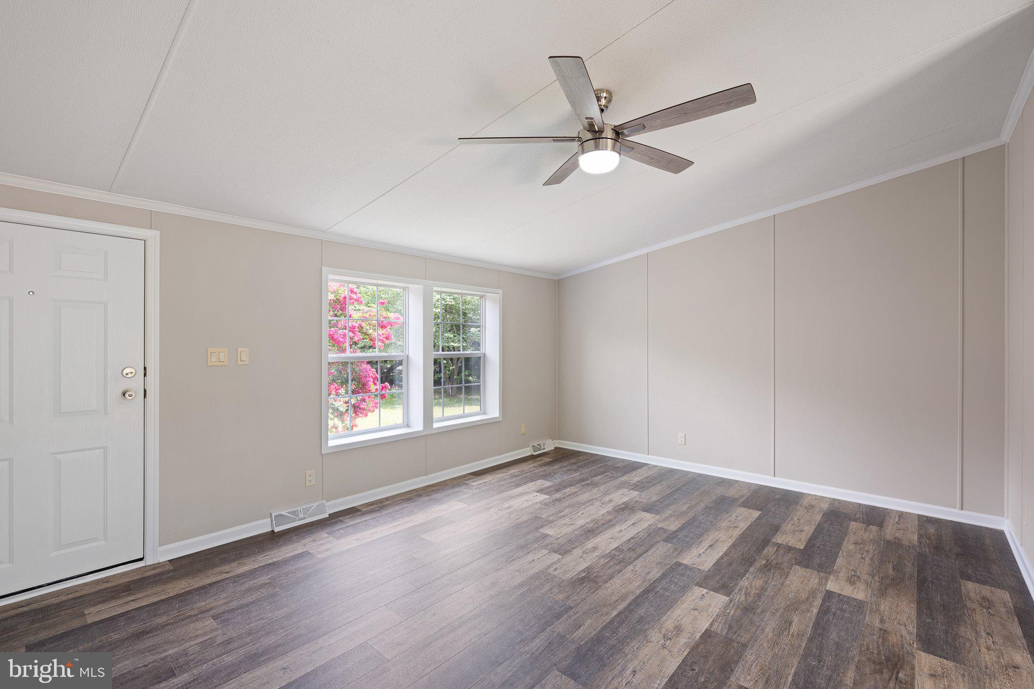 10806 CEDAR CREEK ROAD