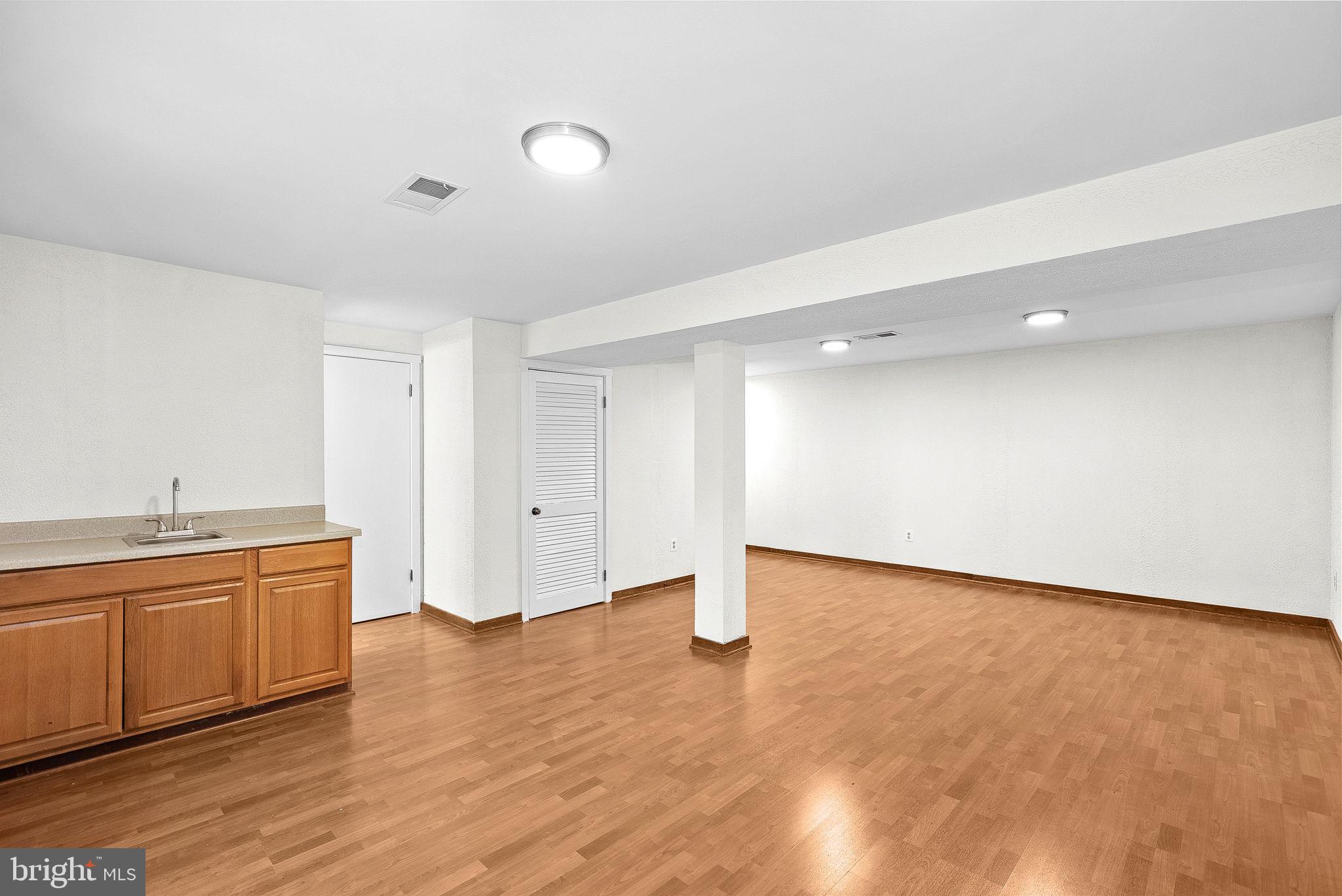 CHESTNUT HILLS WEST - Residential