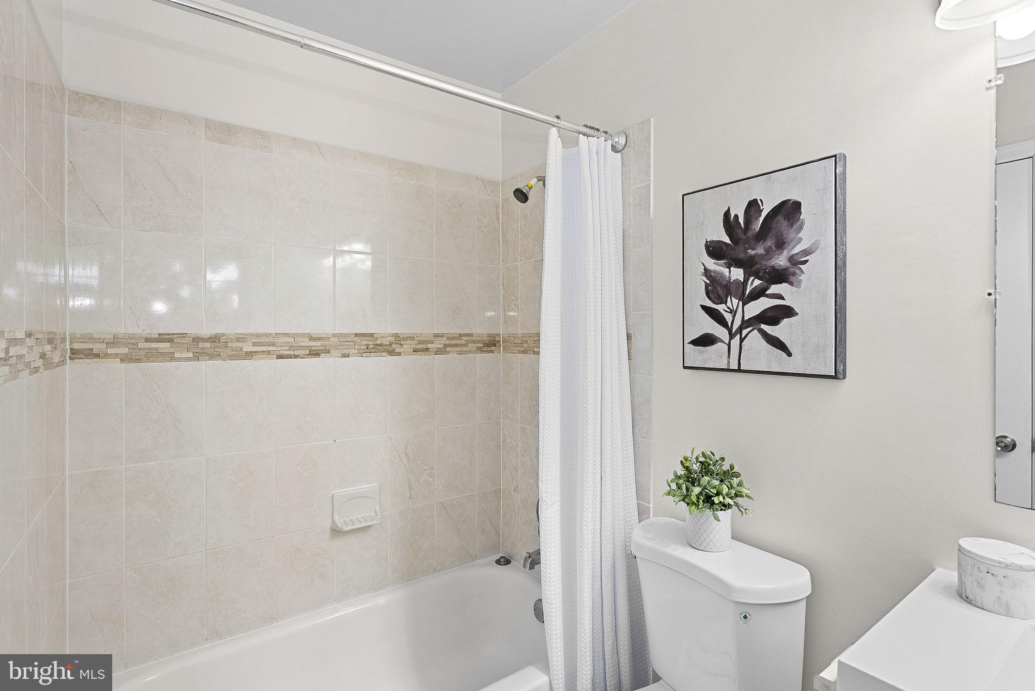 CHESTNUT HILLS WEST - Residential