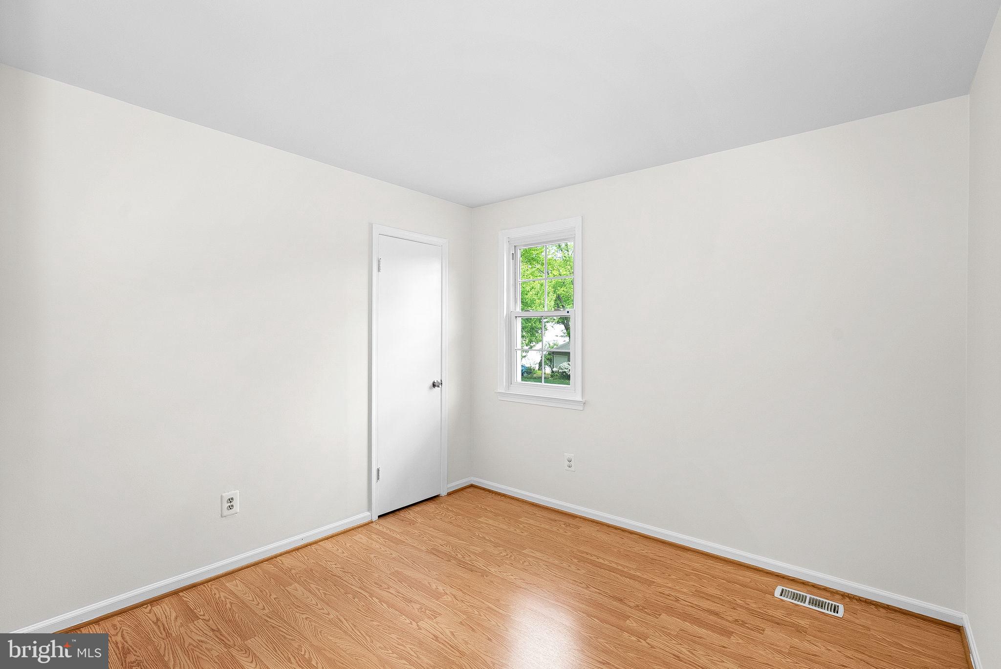 CHESTNUT HILLS WEST - Residential