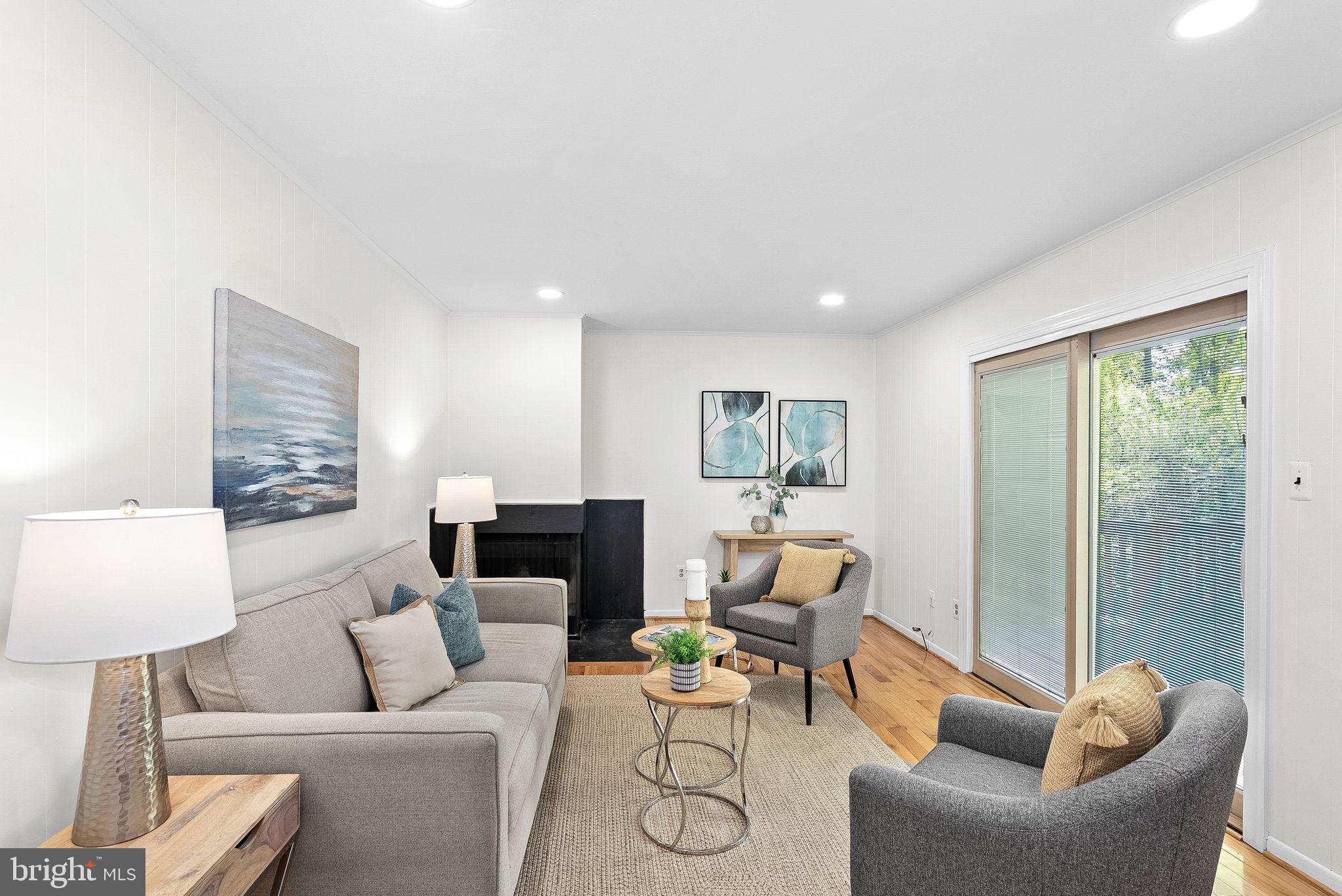 CHESTNUT HILLS WEST - Residential