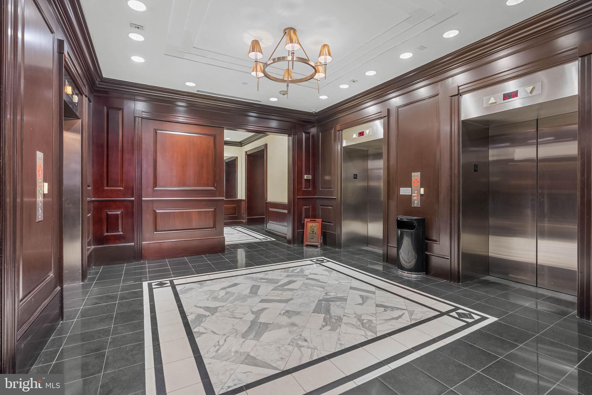 RITTENHOUSE SQUARE - Residential