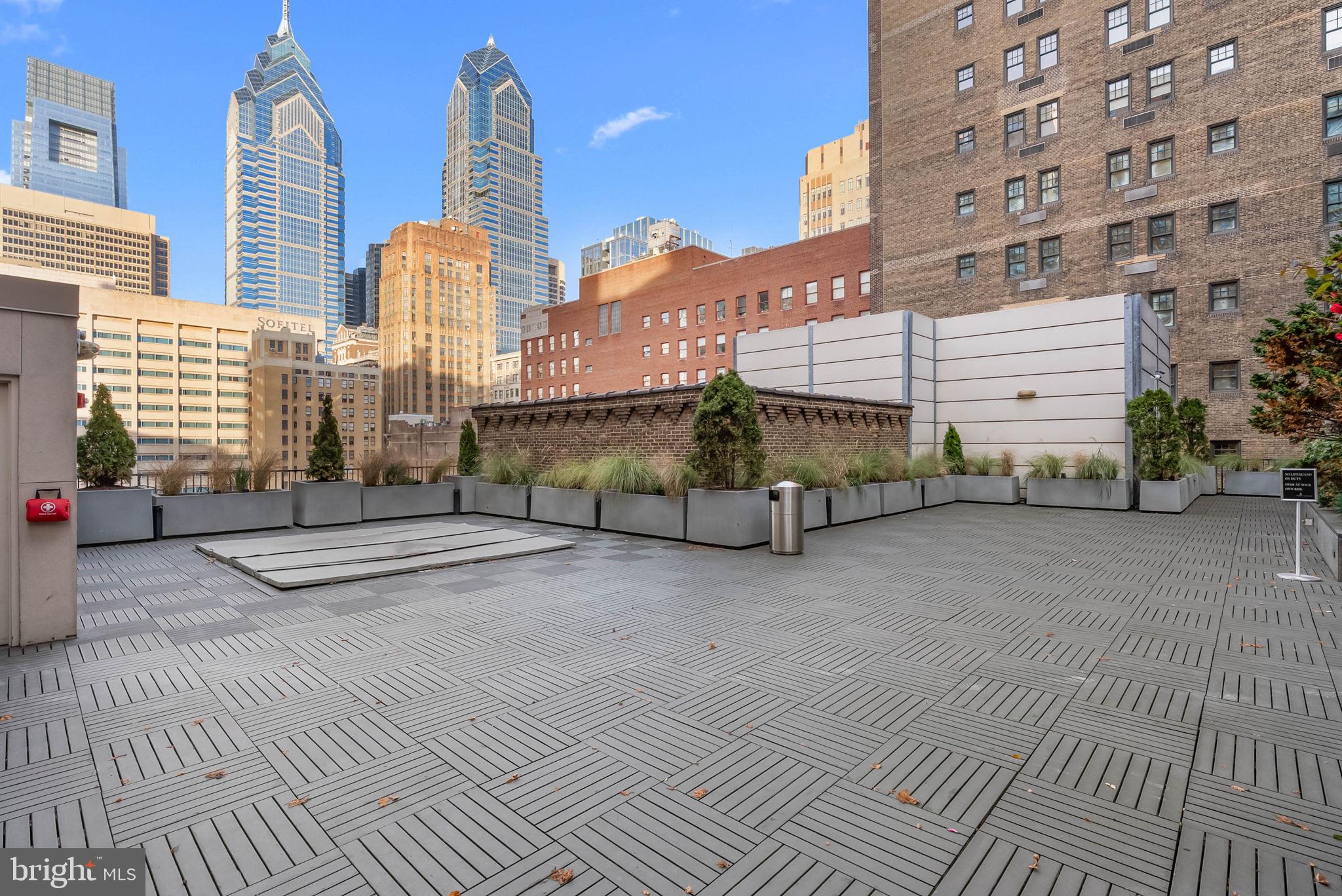 RITTENHOUSE SQUARE - Residential