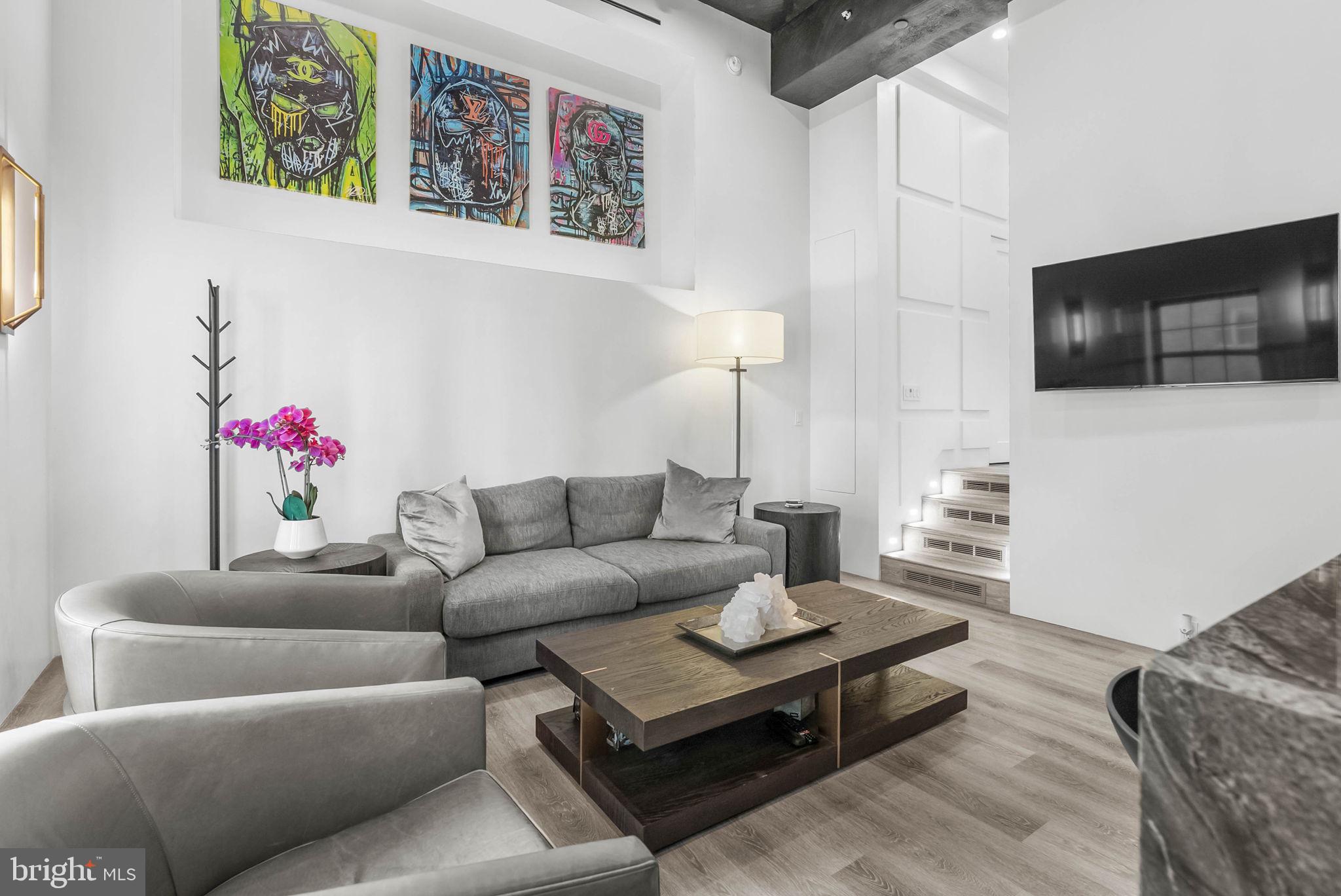 RITTENHOUSE SQUARE - Residential