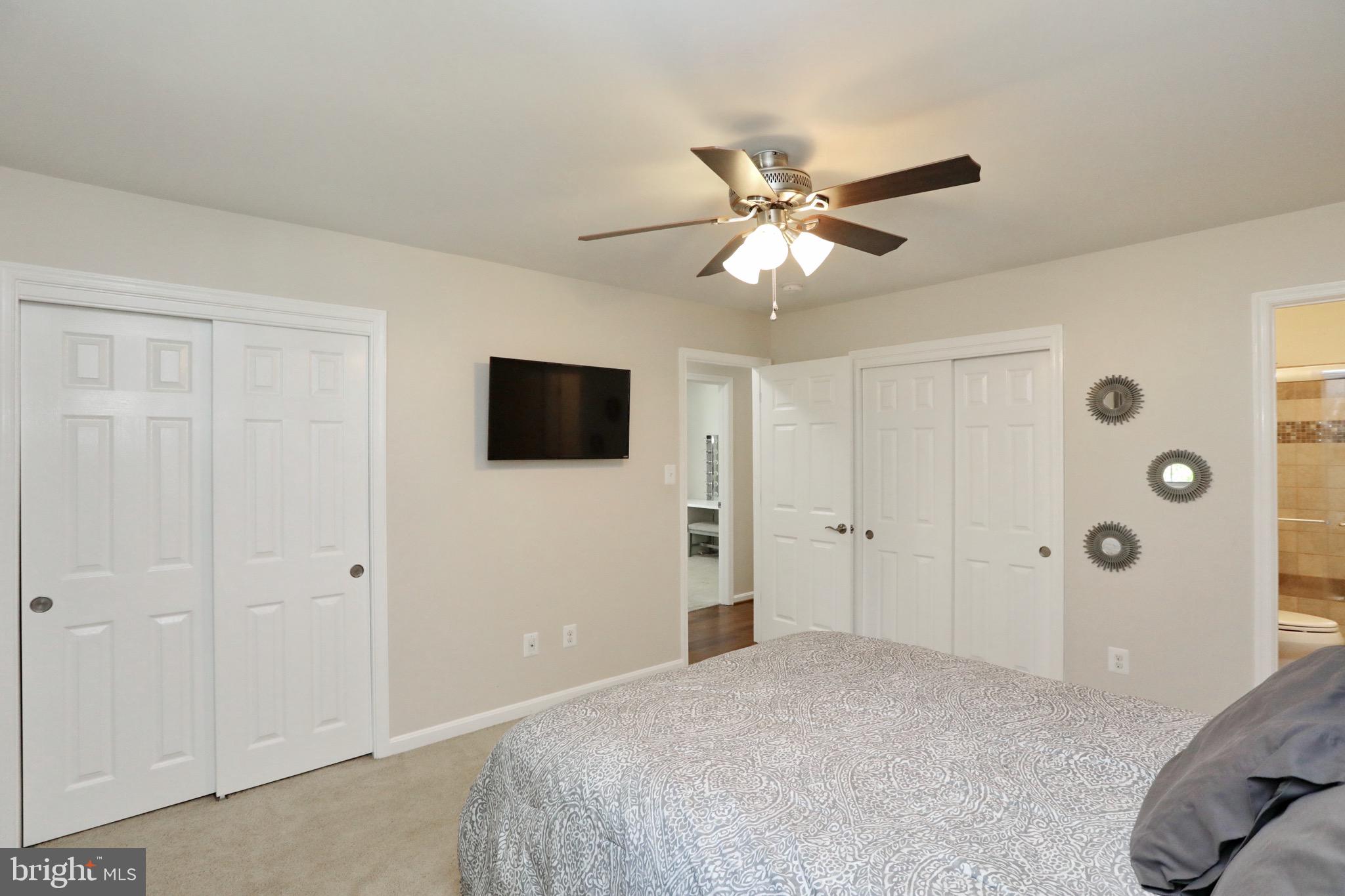 RUSTIC HILLS - Residential