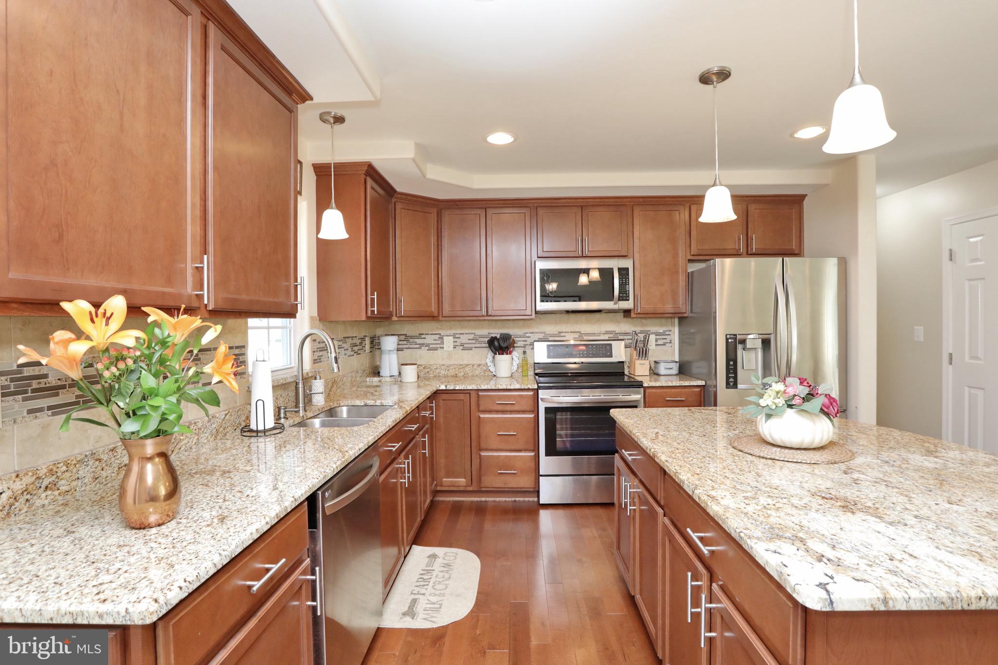 RUSTIC HILLS - Residential