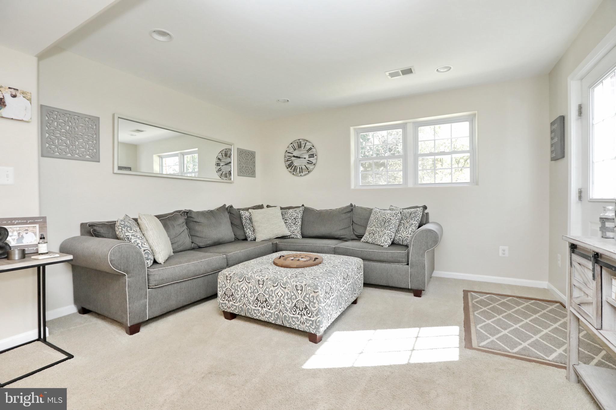 RUSTIC HILLS - Residential