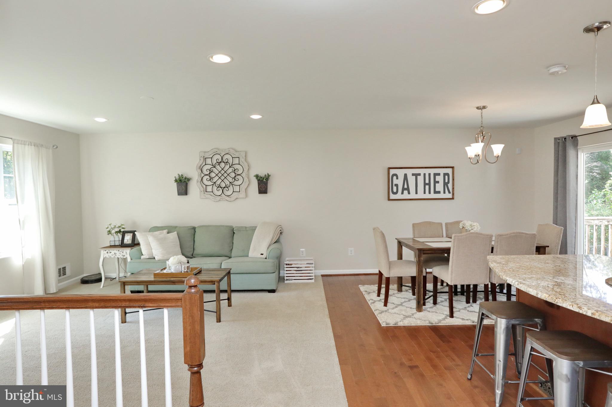 RUSTIC HILLS - Residential