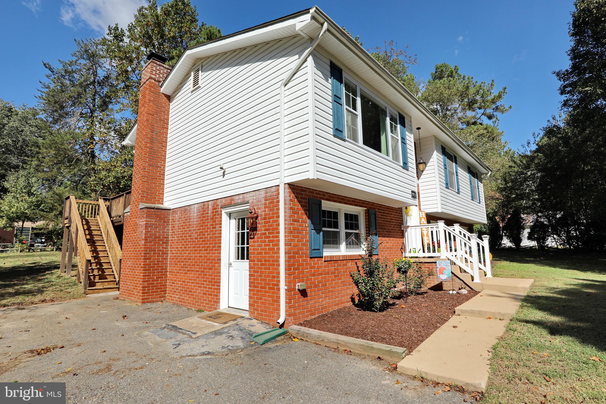 RUSTIC HILLS - Residential