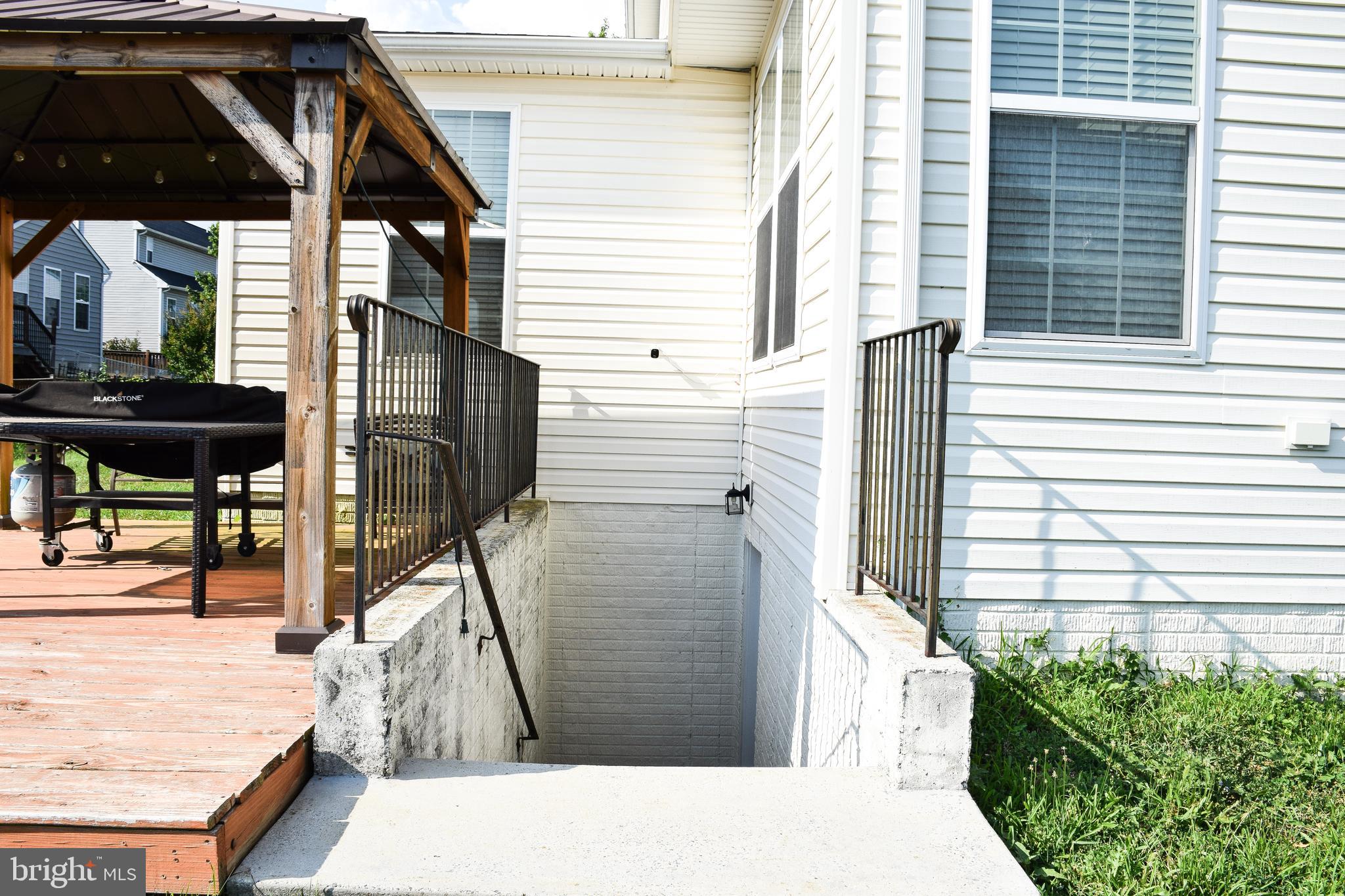 STONEBROOK VILLAGE - Residential