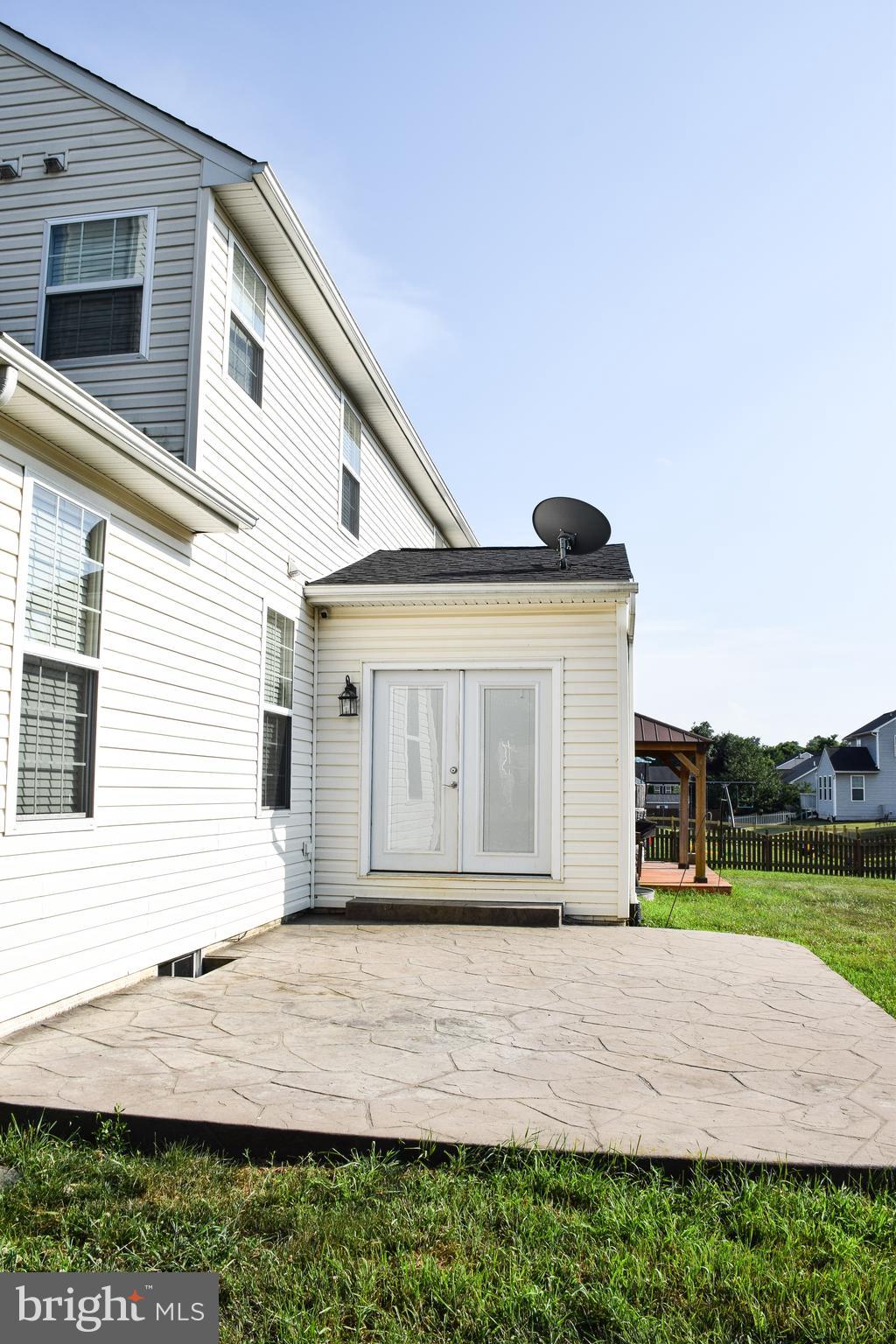 STONEBROOK VILLAGE - Residential