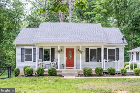 5588 COURTNEYS CORNER ROAD SUMERDUCK VA 22742