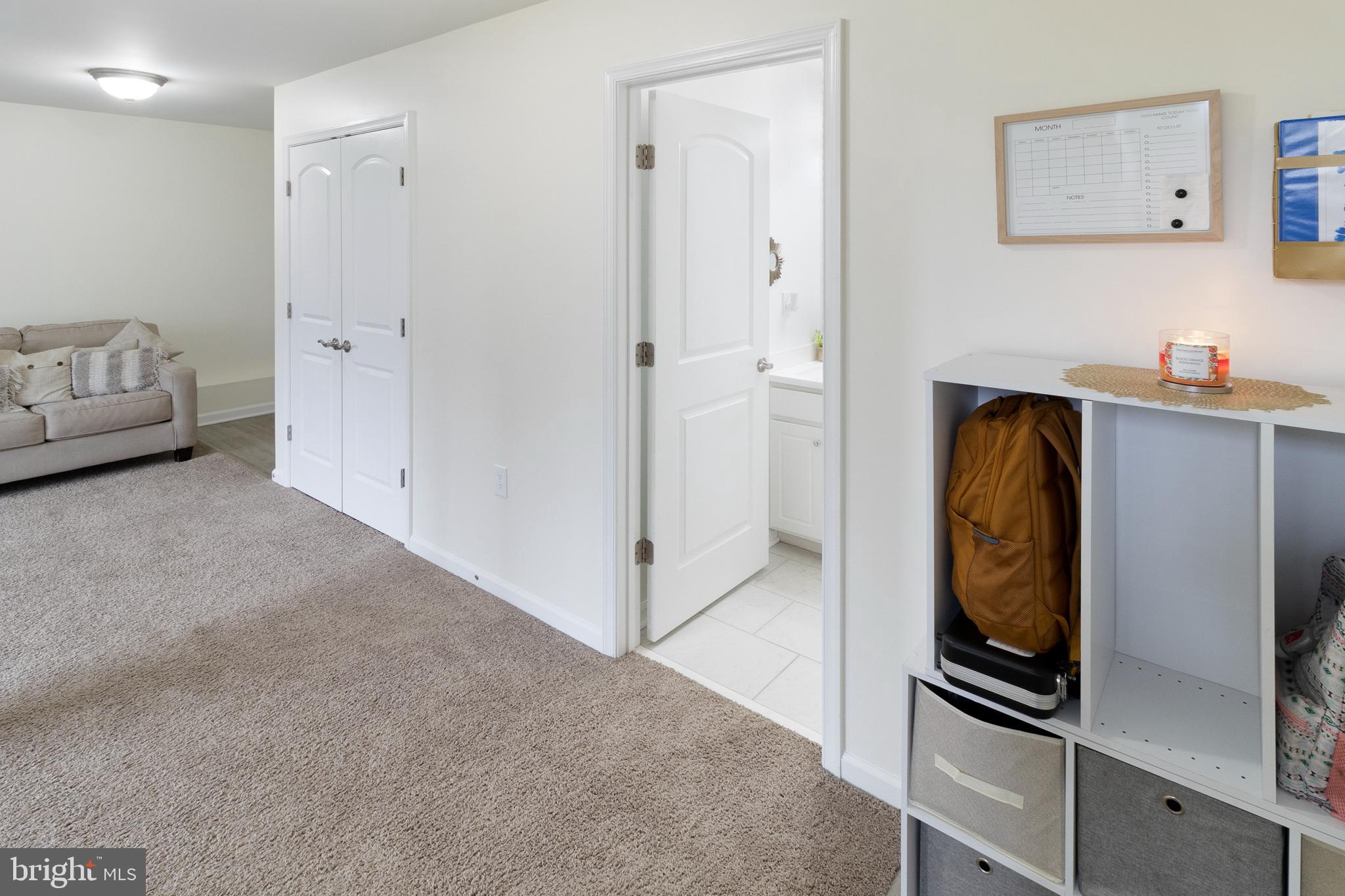 RED HILL - Residential