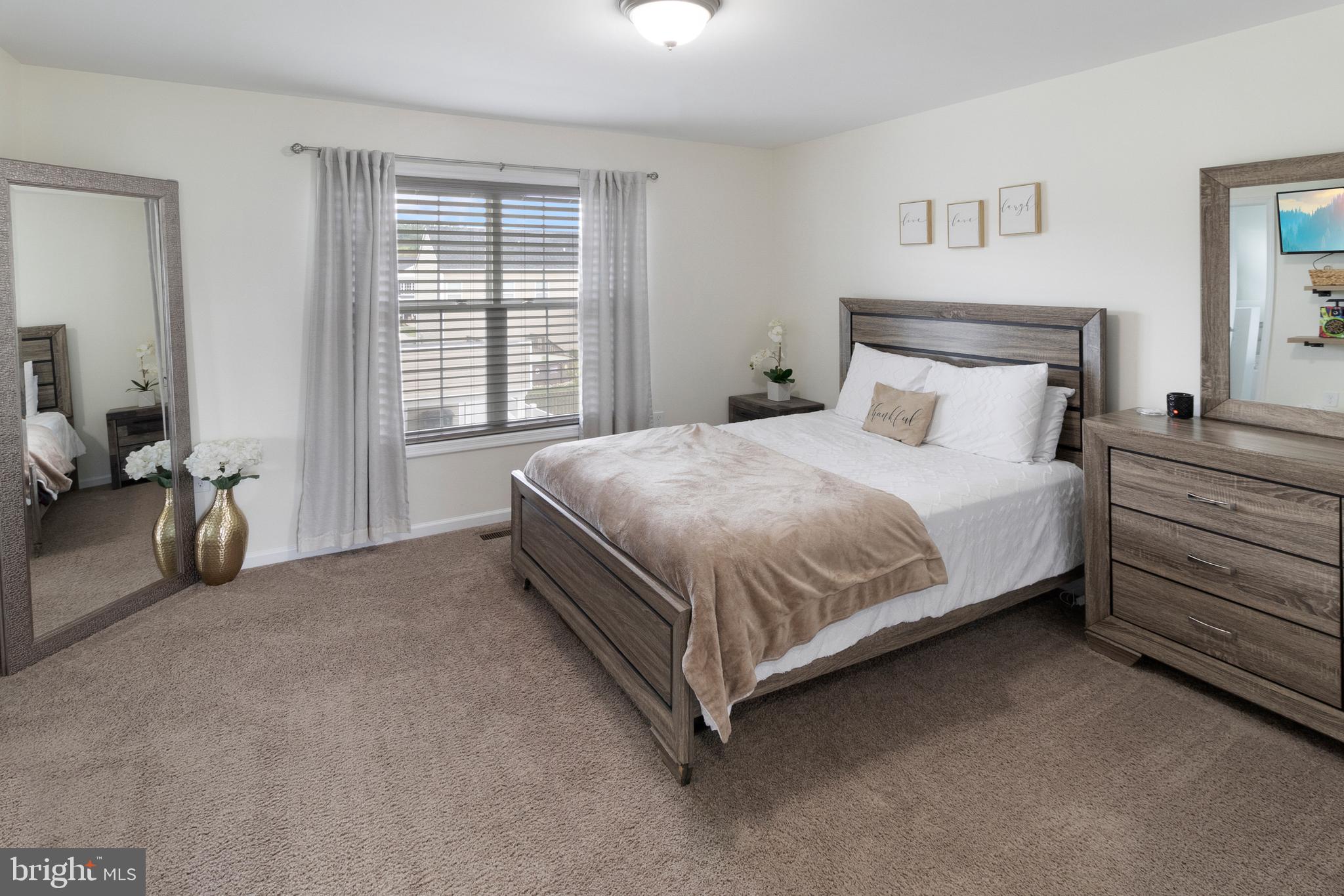 RED HILL - Residential