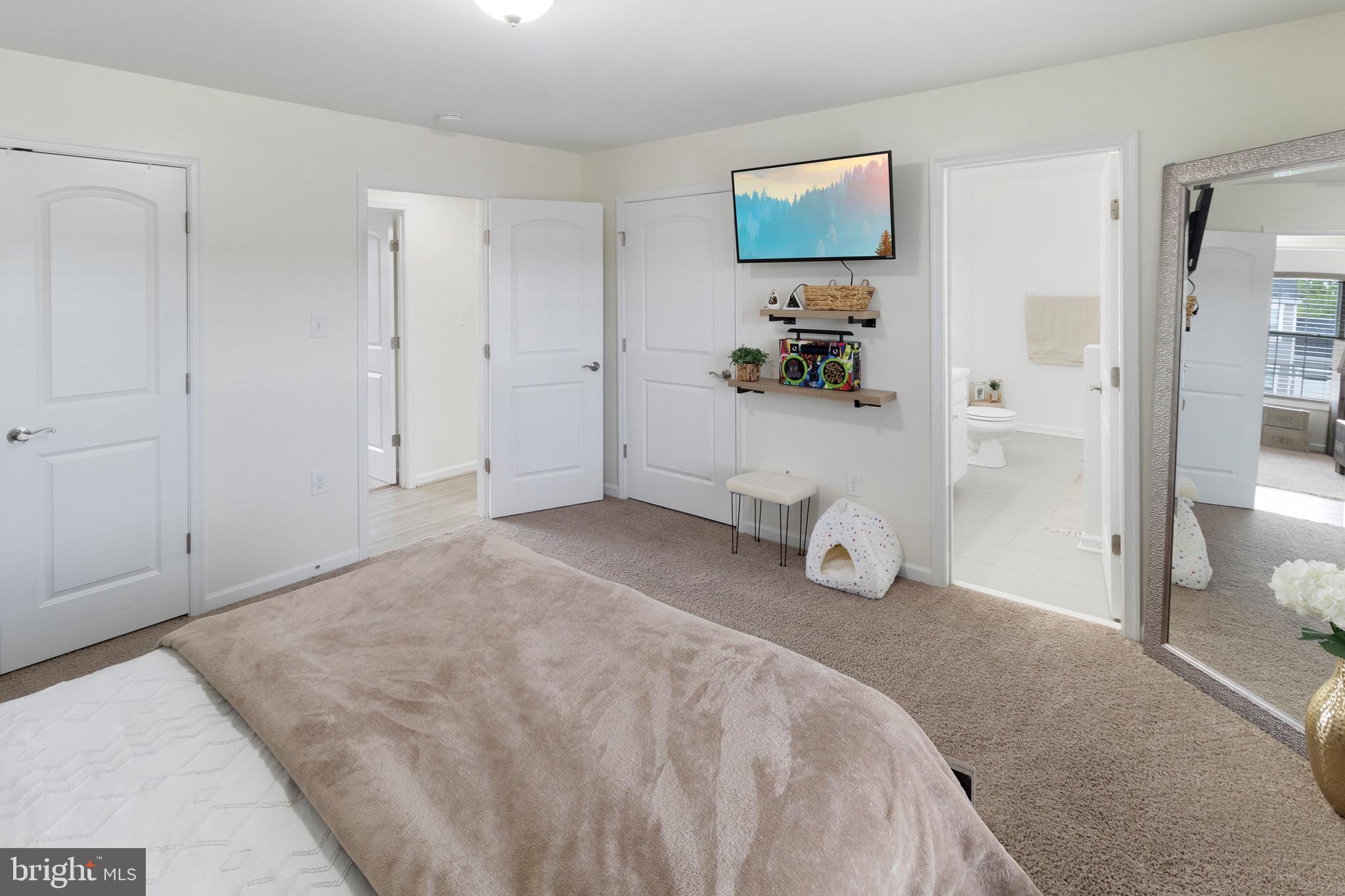 RED HILL - Residential