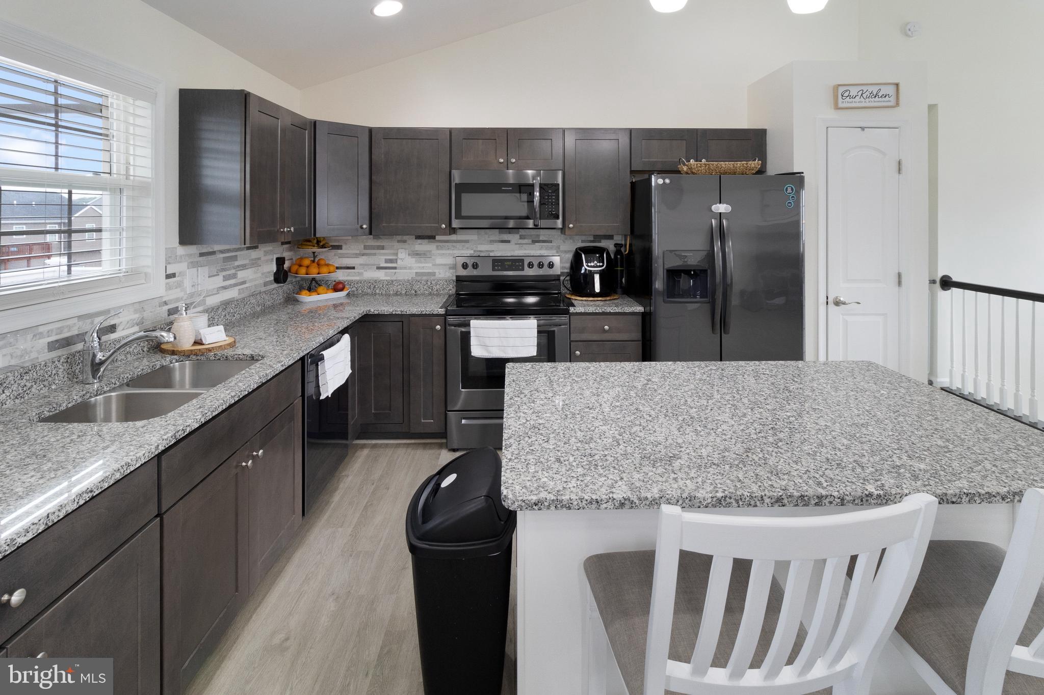 RED HILL - Residential