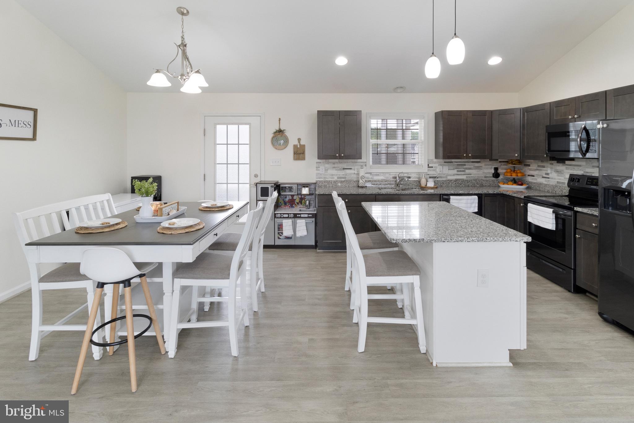 RED HILL - Residential