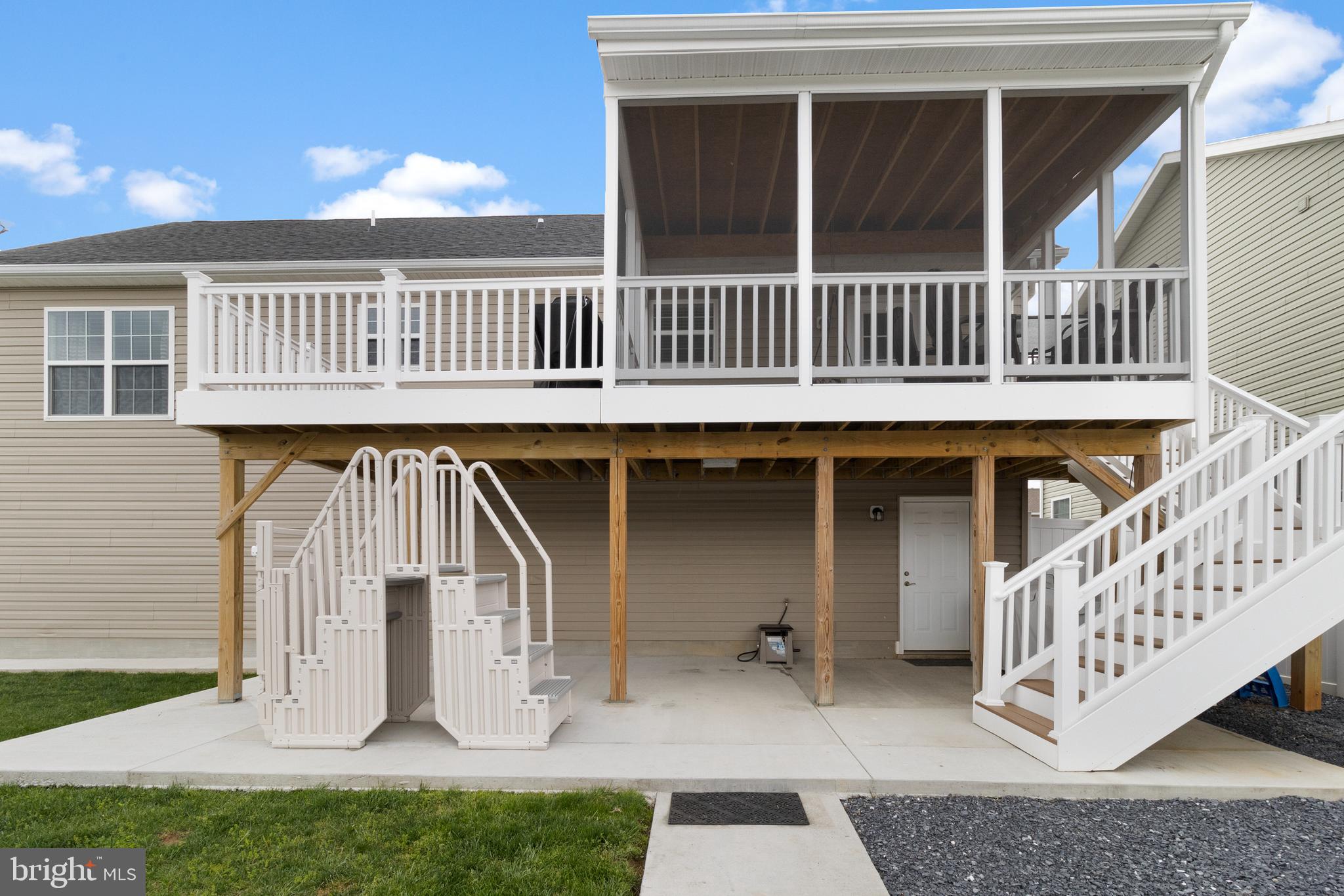 RED HILL - Residential