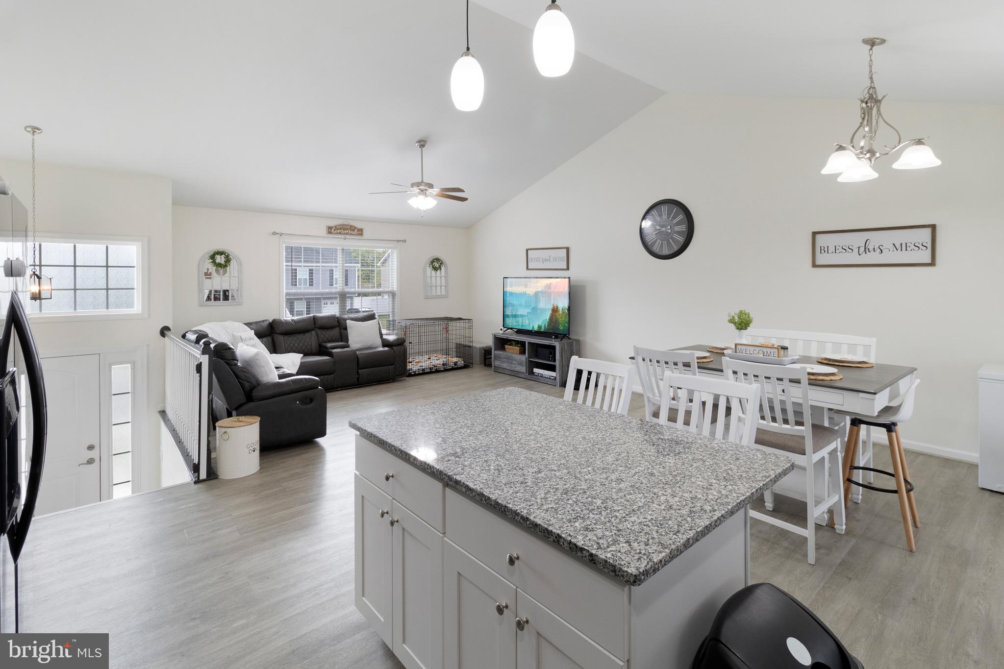 RED HILL - Residential