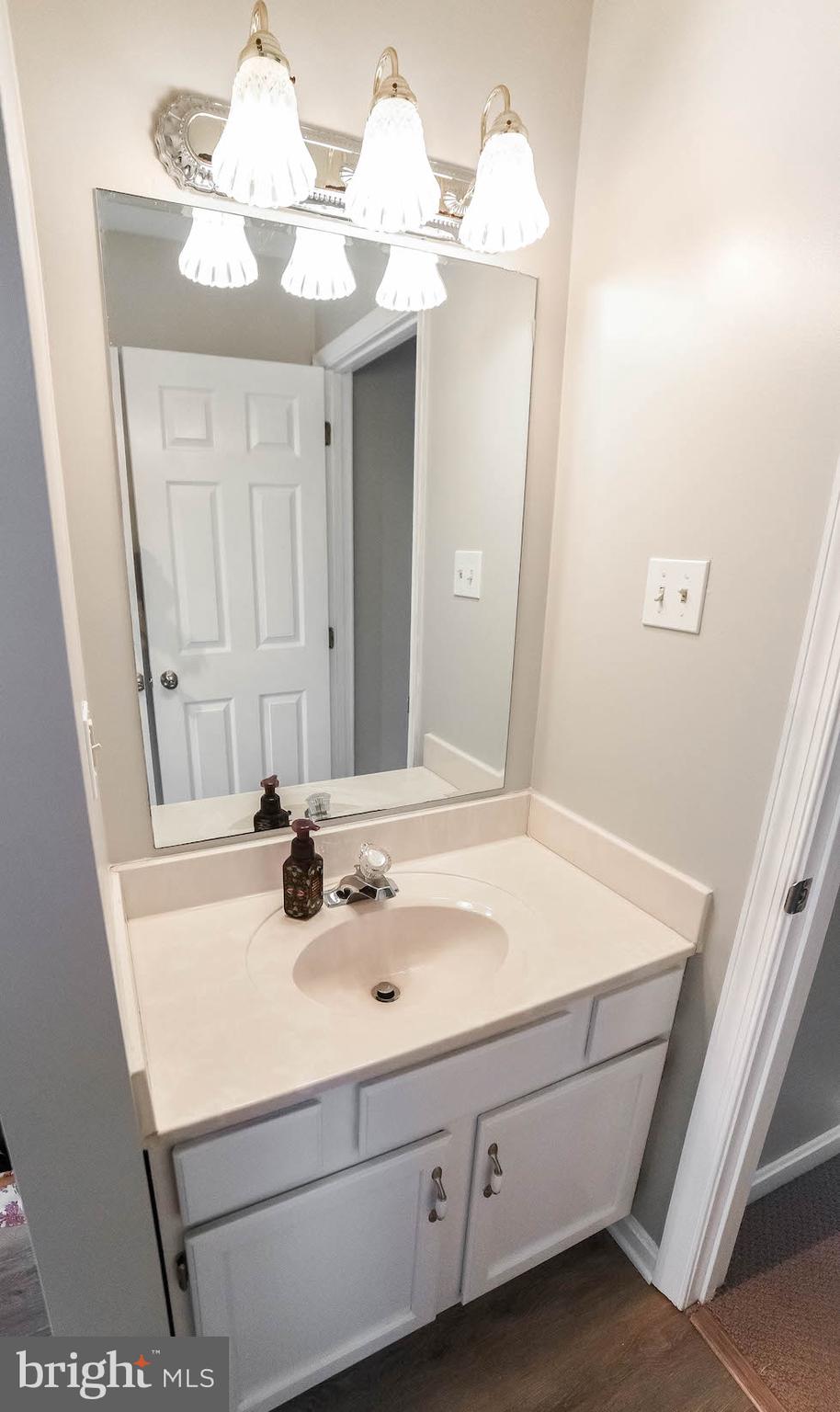 SUMMITT HILL - Residential