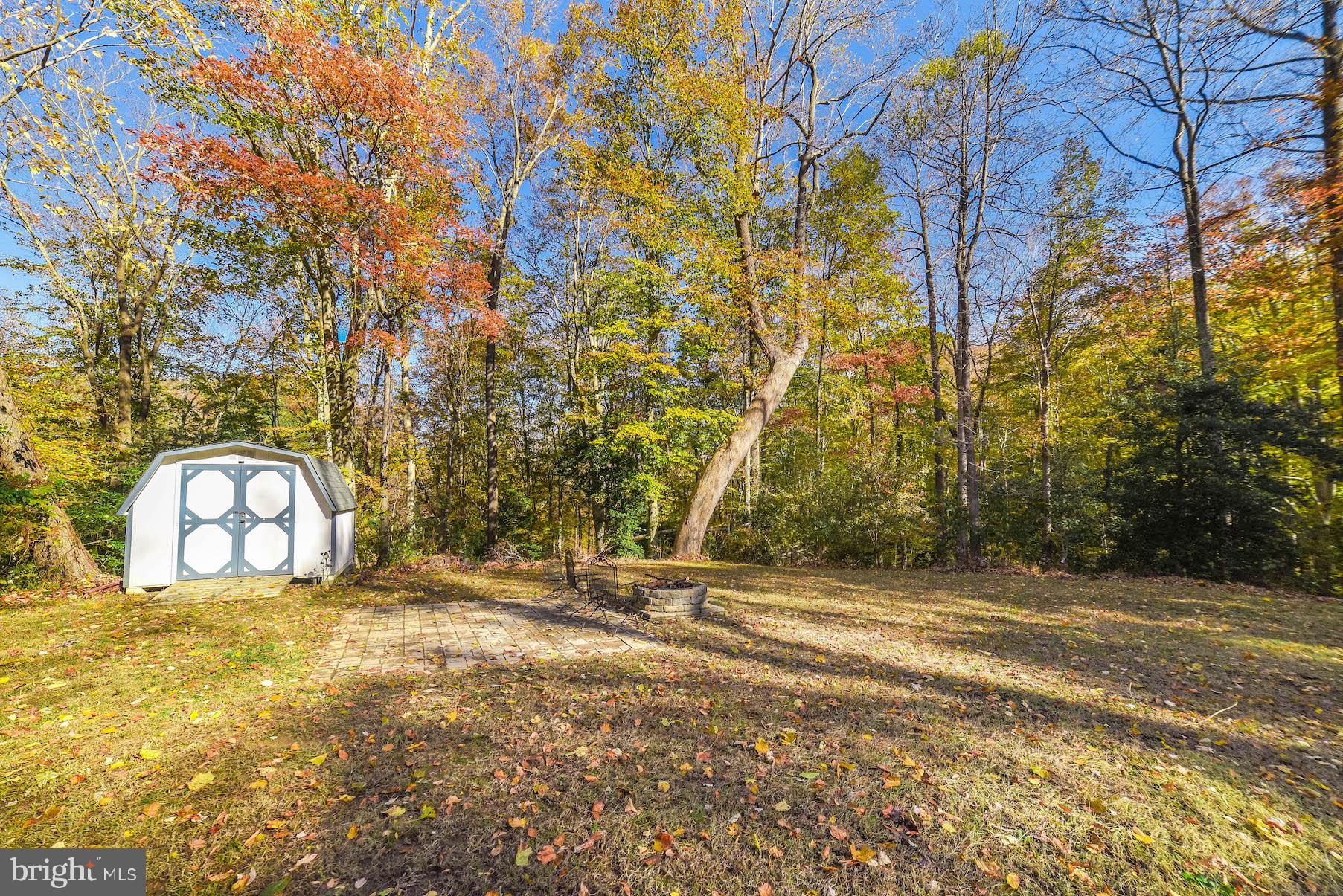 SUMMITT HILL - Residential